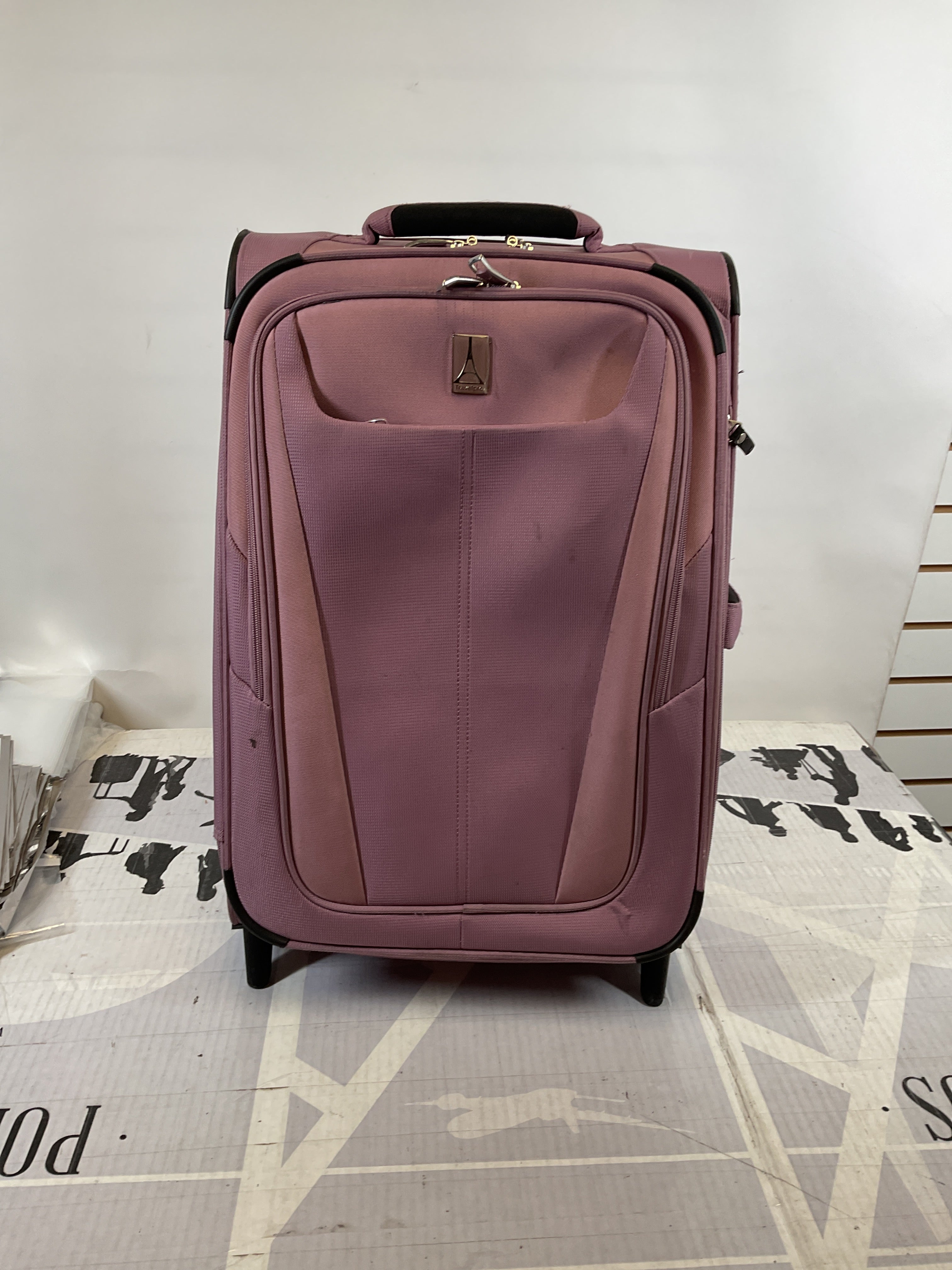 Travelpro Maxlite 5 Softside Expandable Upright 2 Wheel Luggage, Lightweight Suitcase, Men and Women ( Orchid Pink Purple , Carry-on 22-Inch ) Orchid Pink Purple Carry On 22 Inch U8