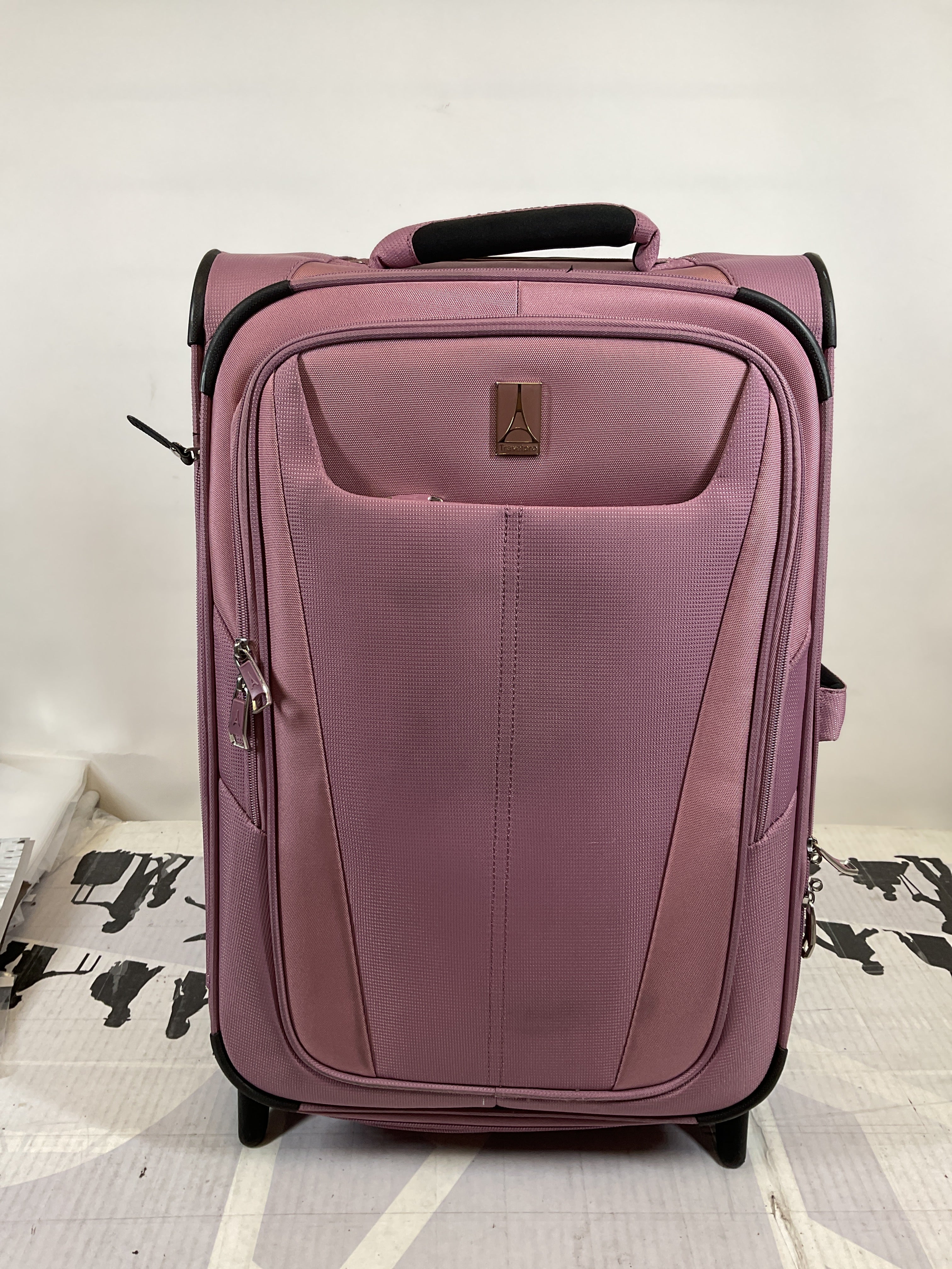 Travelpro Maxlite 5 Softside Expandable Upright 2 Wheel Luggage, Lightweight Suitcase, Men and Women ( Orchid Pink Purple , Carry-on 22-Inch ) Orchid Pink Purple Carry On 22 Inch U9