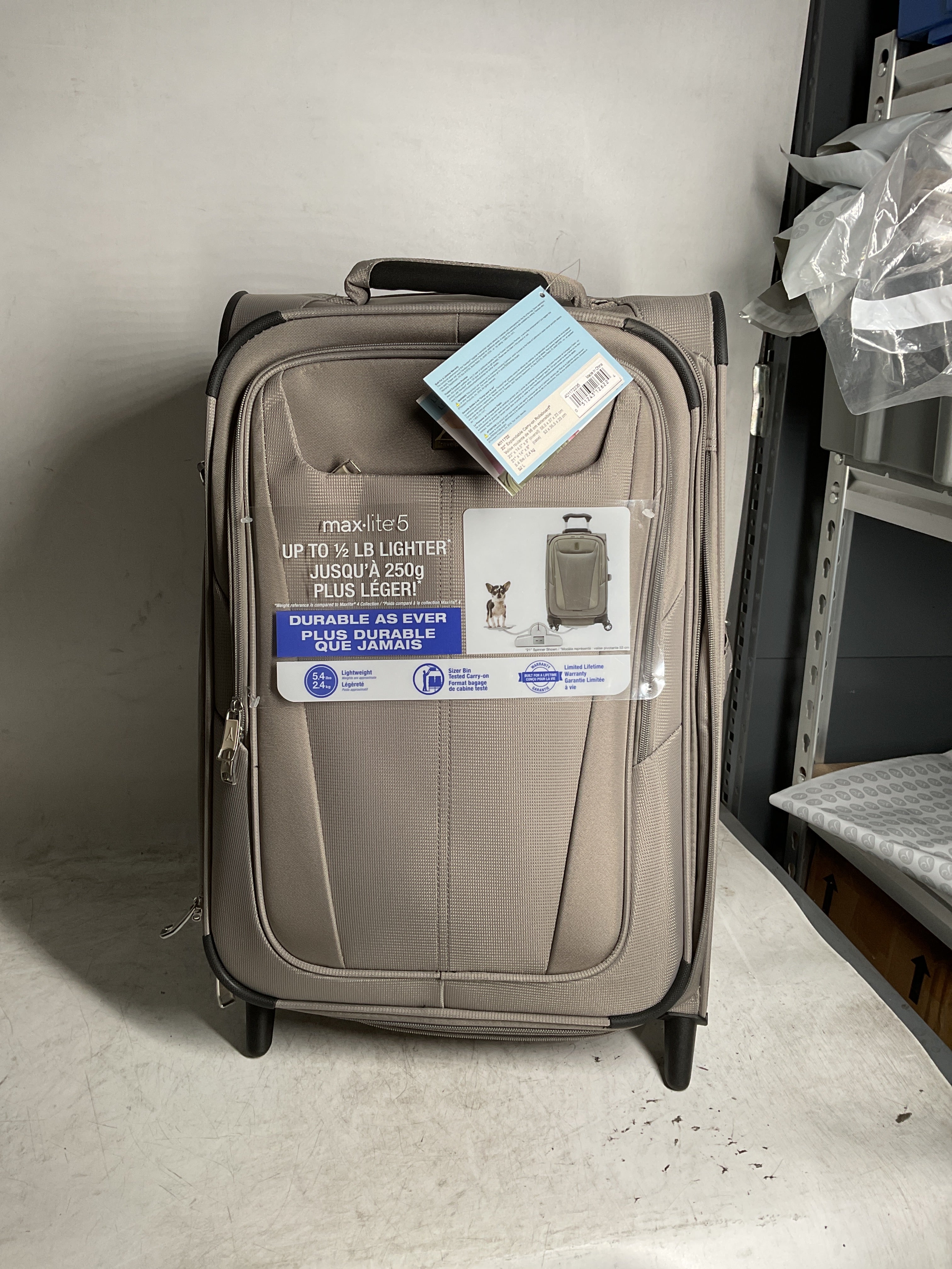 Travelpro Maxlite 5 Softside Expandable Upright 2 Wheel Luggage, Lightweight Suitcase, Men and Women ( Champagne , Carry-on 22-Inch ) Champagne Carry On 22 Inch U6