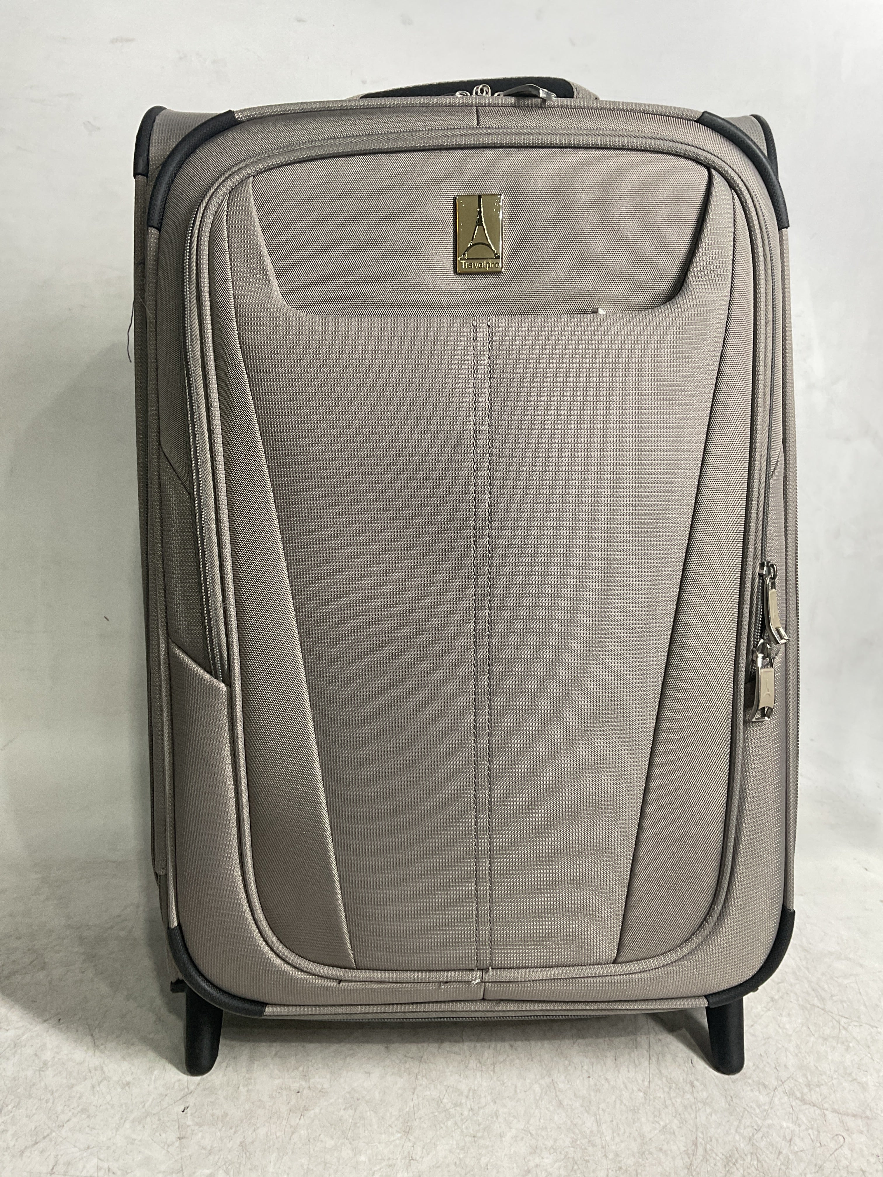 Travelpro Maxlite 5 Softside Expandable Upright 2 Wheel Luggage, Lightweight Suitcase, Men and Women ( Champagne , Carry-on 22-Inch ) Champagne Carry On 22 Inch U9