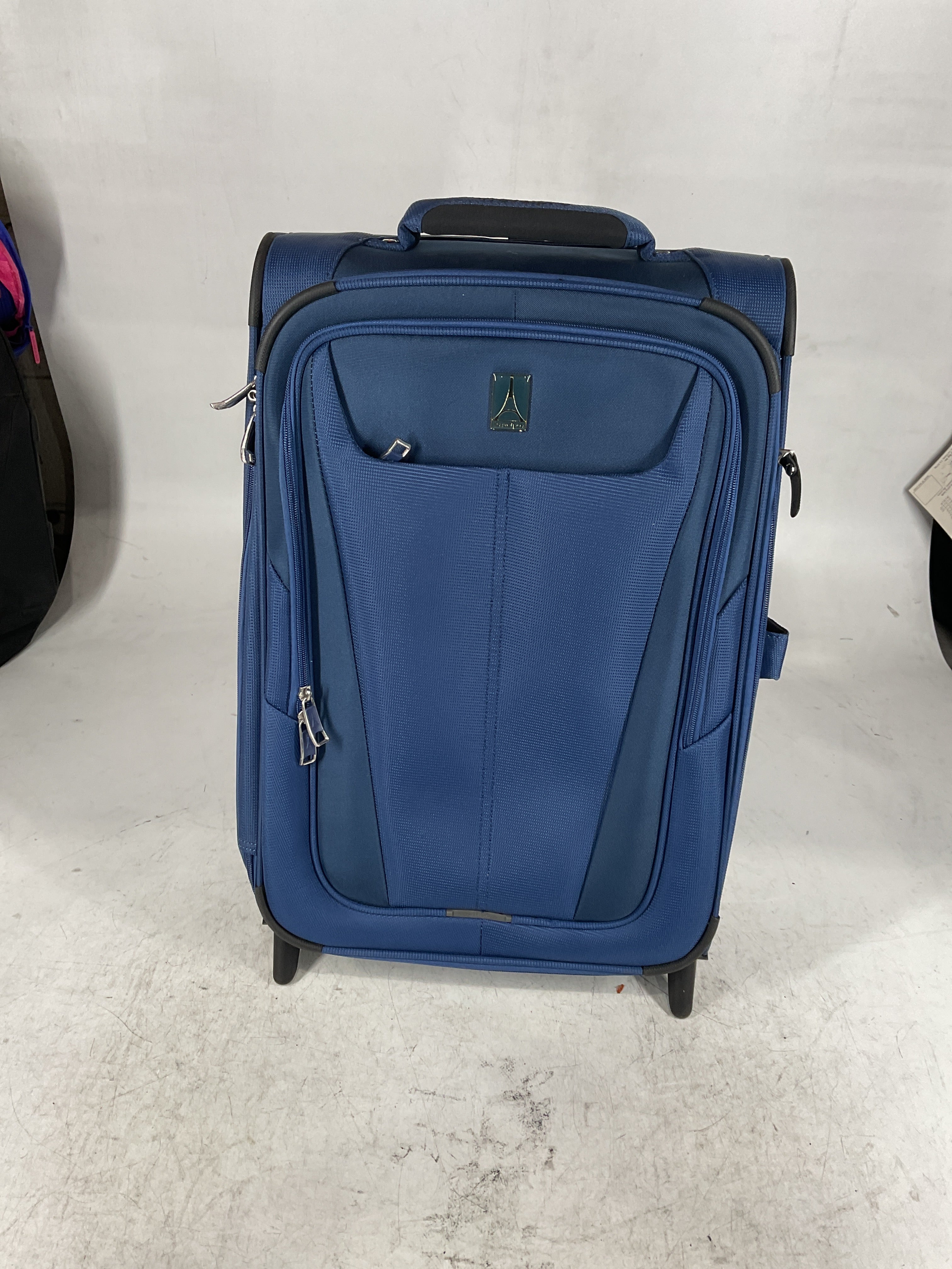 Travelpro Maxlite 5 Softside Expandable Upright 2 Wheel Luggage, Lightweight Suitcase, Men and Women U11