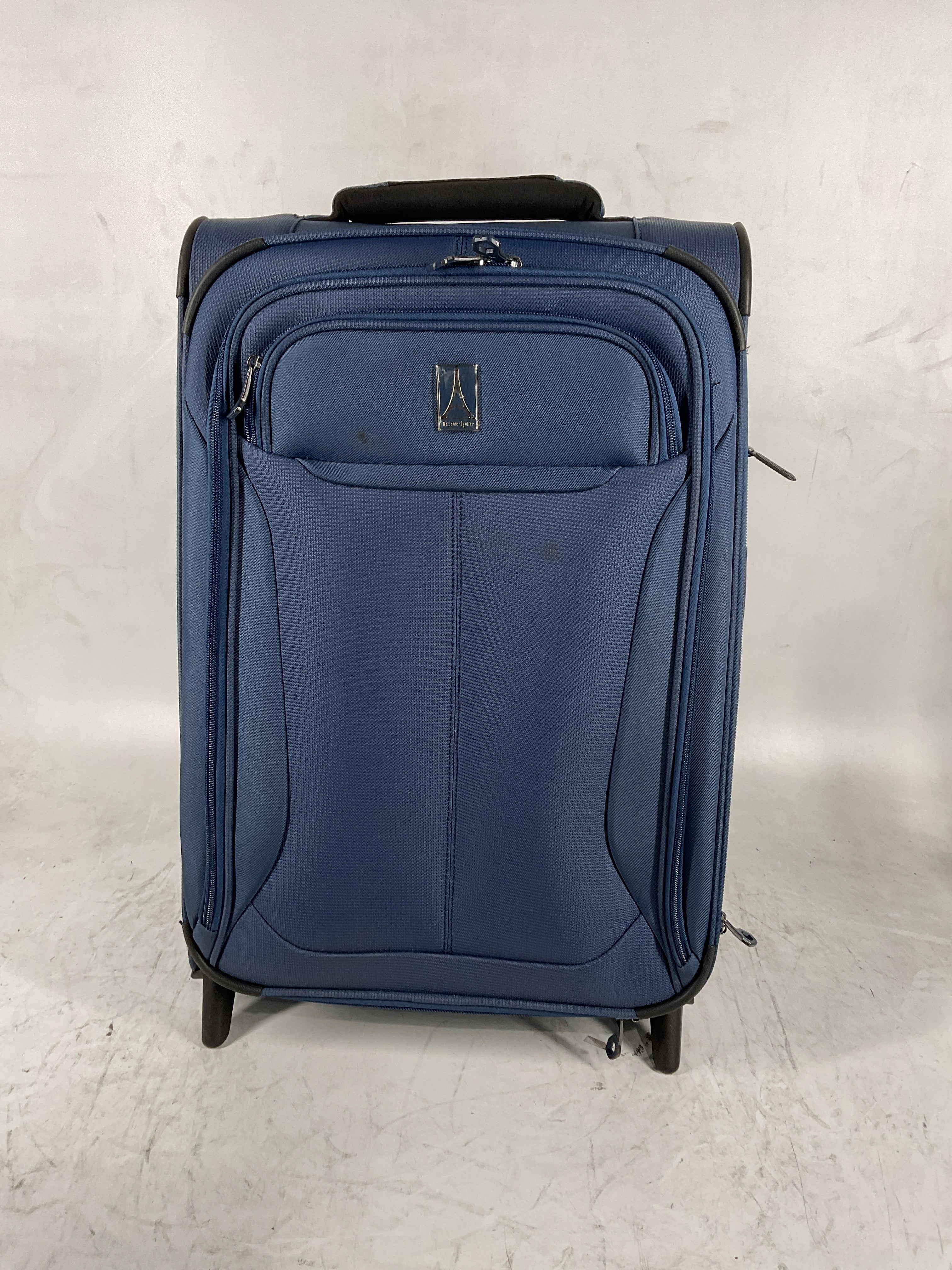 Travelpro Maxlite 5 Softside Expandable Upright 2 Wheel Luggage, Lightweight Suitcase, Men and Women Ensign Blue Carry On 22 Inch U18