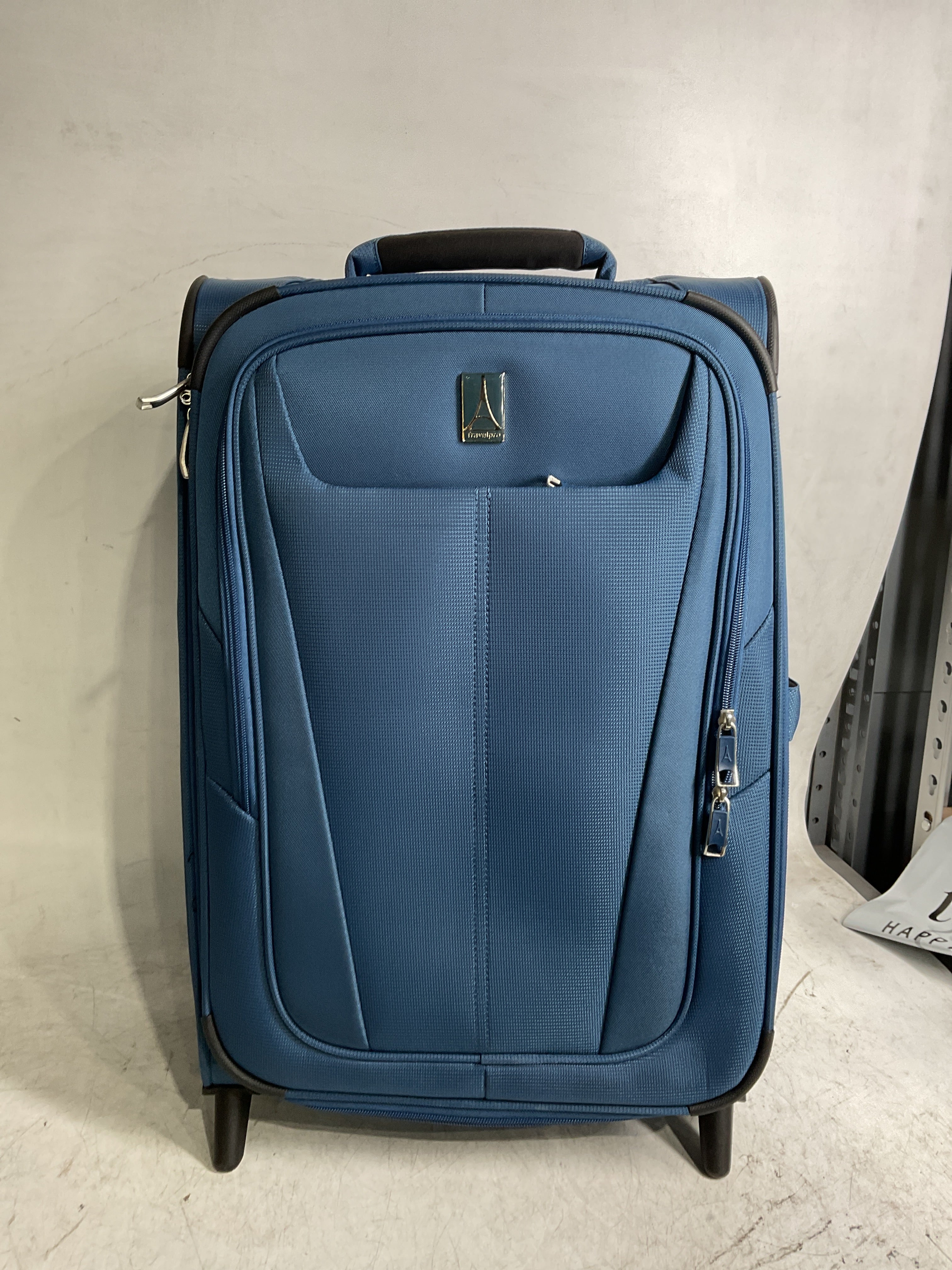 Travelpro Maxlite 5 Softside Expandable Upright 2 Wheel Luggage, Lightweight Suitcase, Men and Women ( Ensign Blue , Carry-on 22-Inch ) Ensign Blue Carry On 22 Inch U33