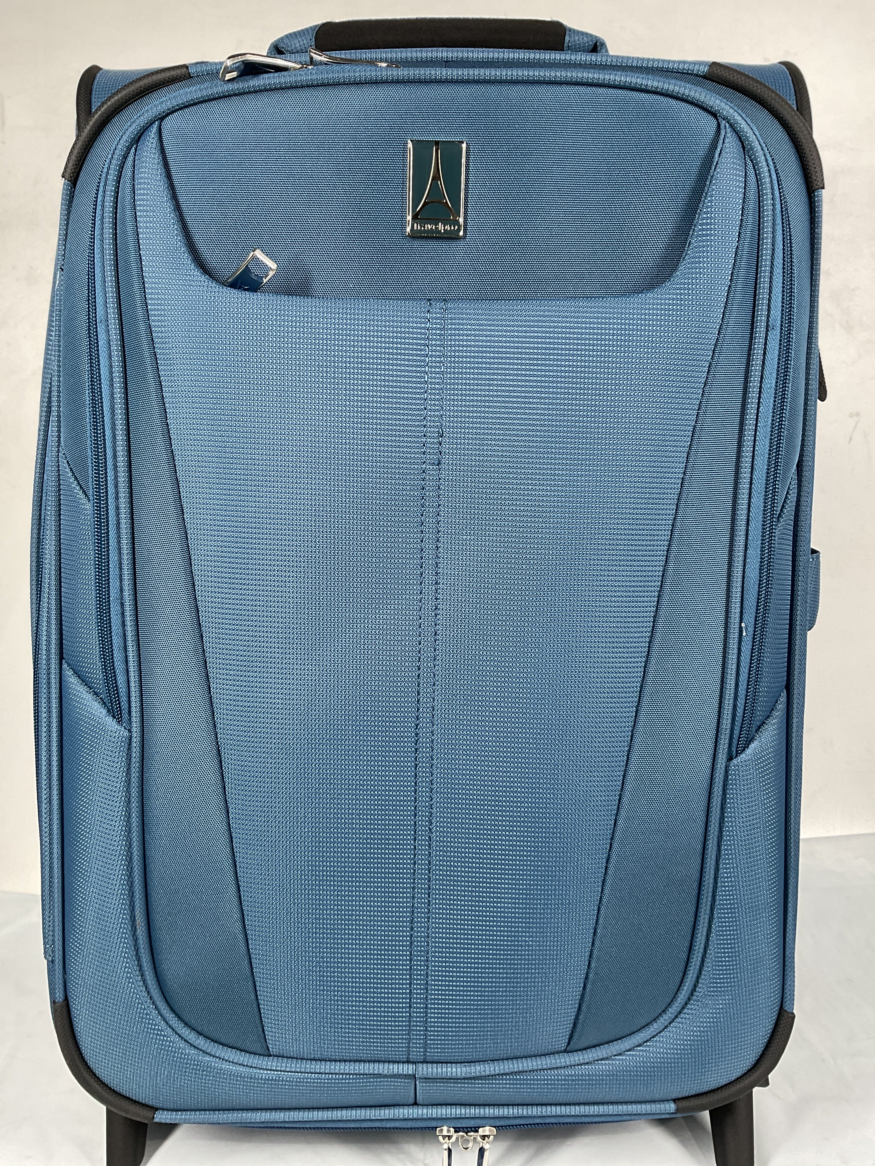 Travelpro Maxlite 5 Softside Expandable Upright 2 Wheel Luggage, Lightweight Suitcase, Men and Women ( Ensign Blue , Carry-on 22-Inch ) Ensign Blue Carry On 22 Inch U40