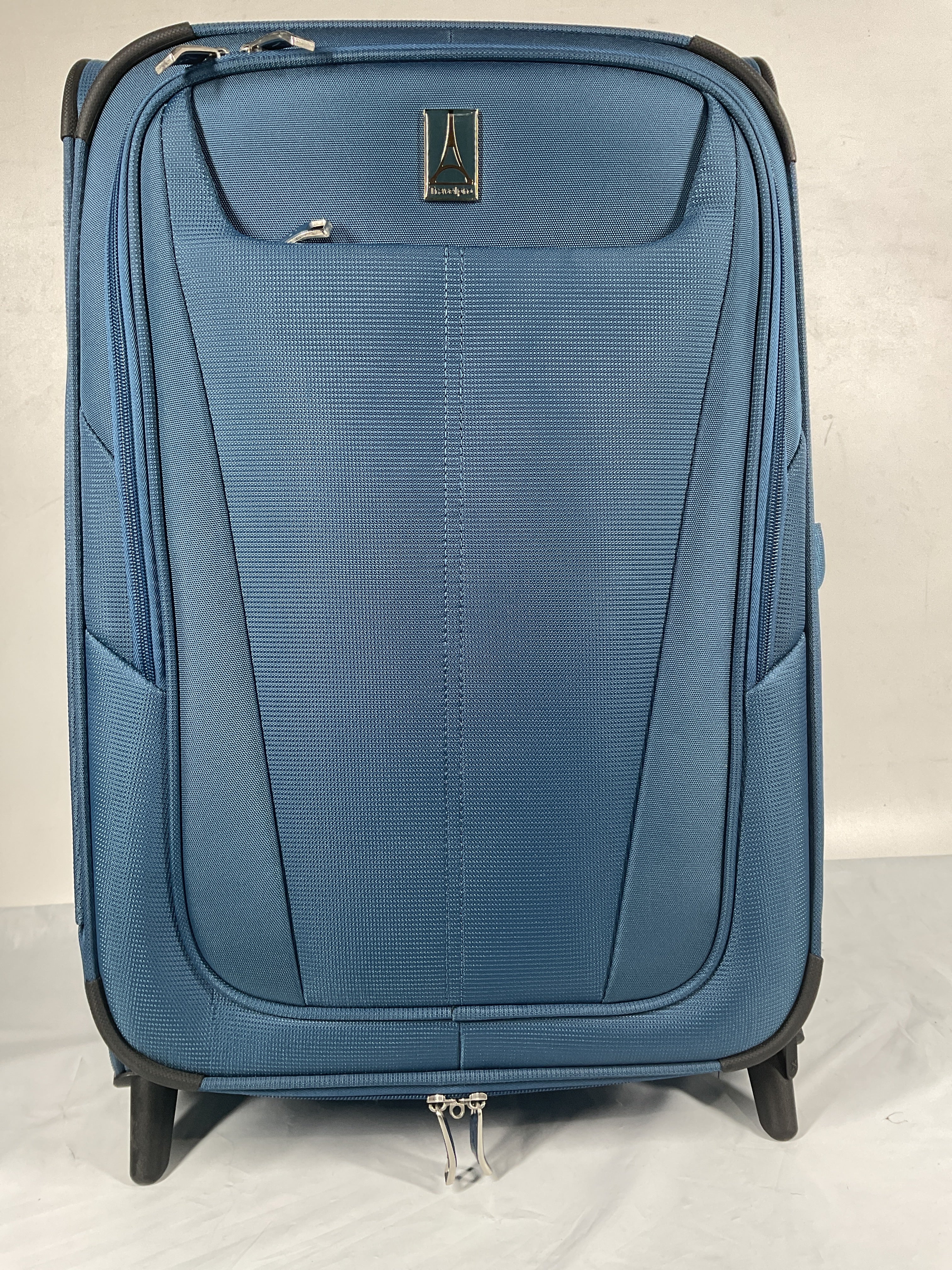 Travelpro Maxlite 5 Softside Expandable Upright 2 Wheel Luggage, Lightweight Suitcase, Men and Women ( Ensign Blue , Carry-on 22-Inch ) Ensign Blue Carry On 22 Inch U41