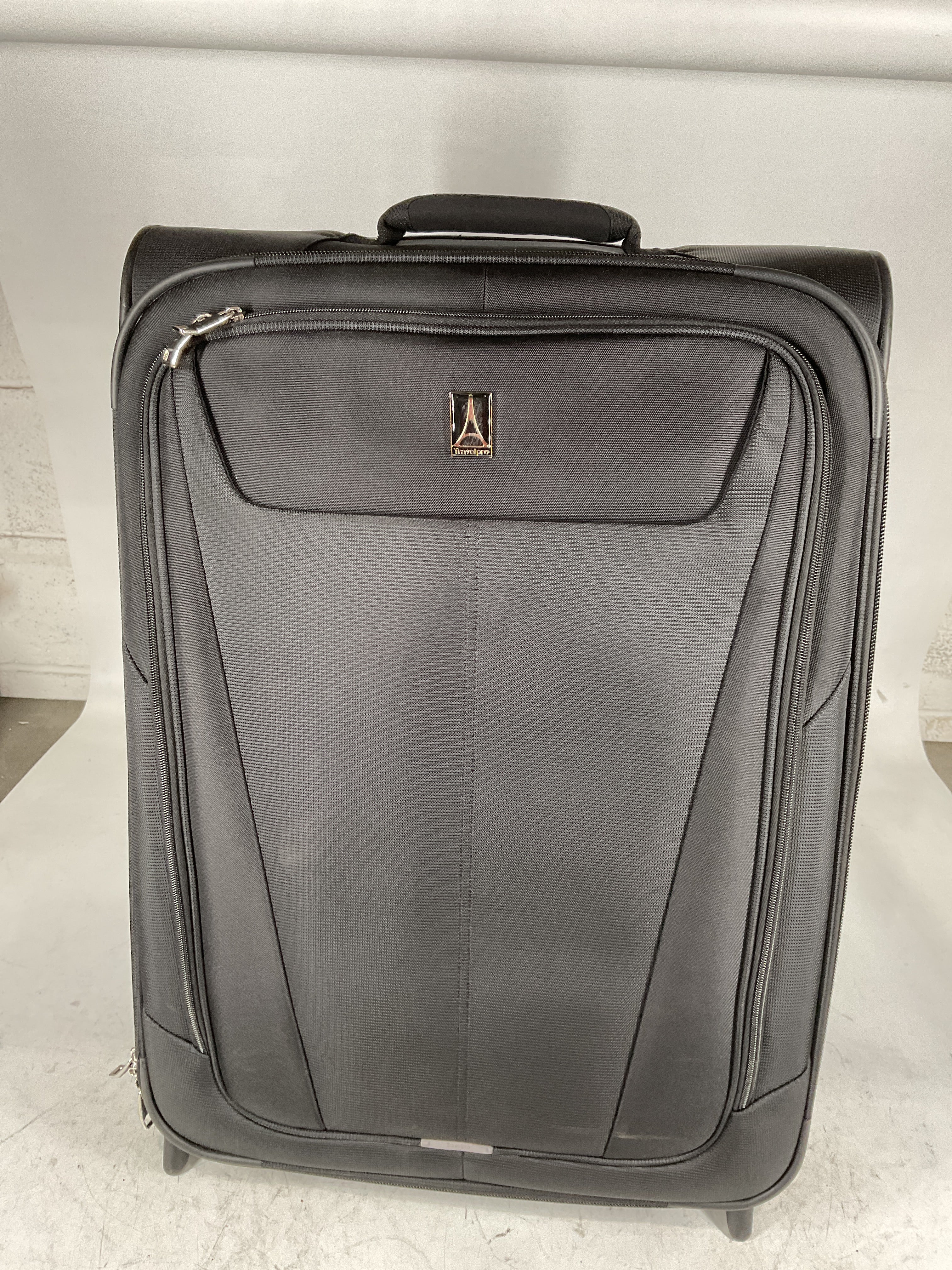 Travelpro Maxlite 5 Softside Expandable Upright 2 Wheel Luggage, Lightweight Suitcase, Men and Women U6
