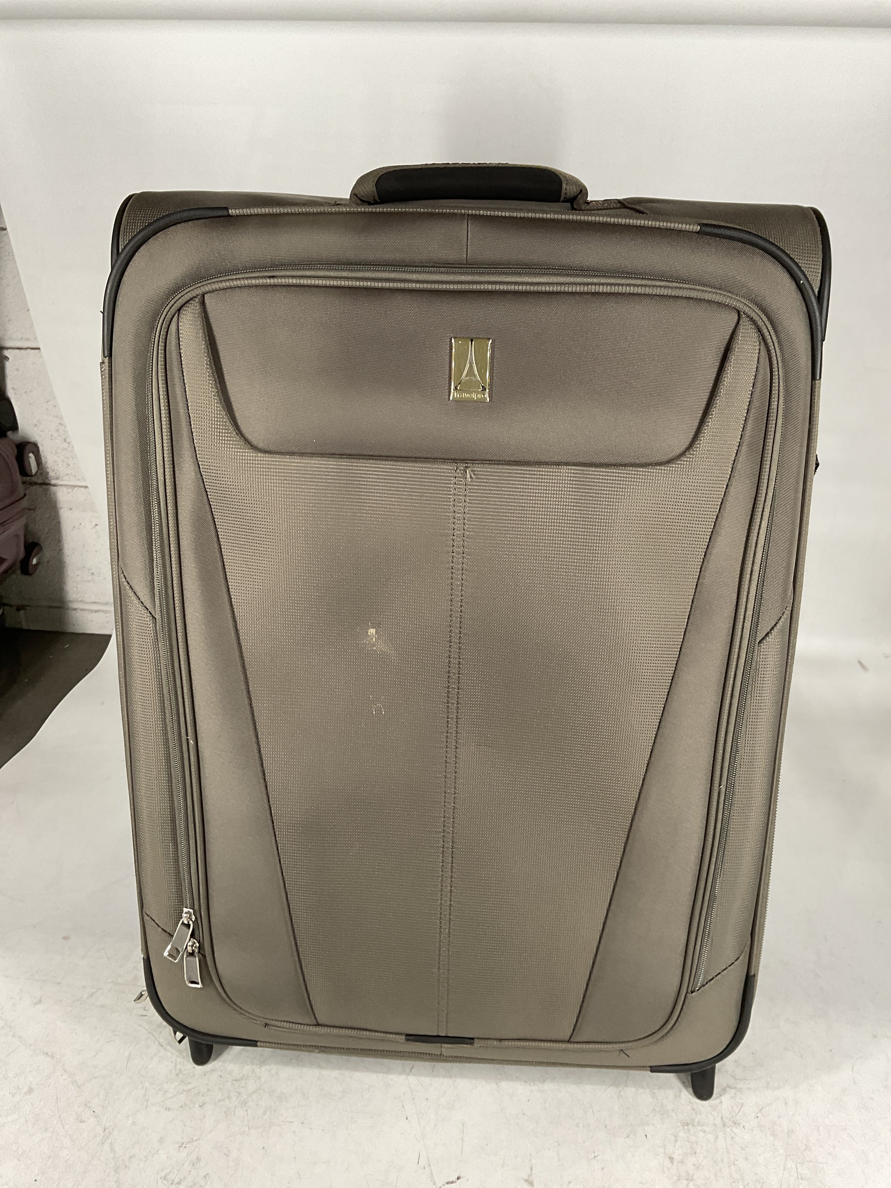 Travelpro Maxlite 5 Softside Expandable Upright 2 Wheel Luggage, Lightweight Suitcase, Men and Women U1