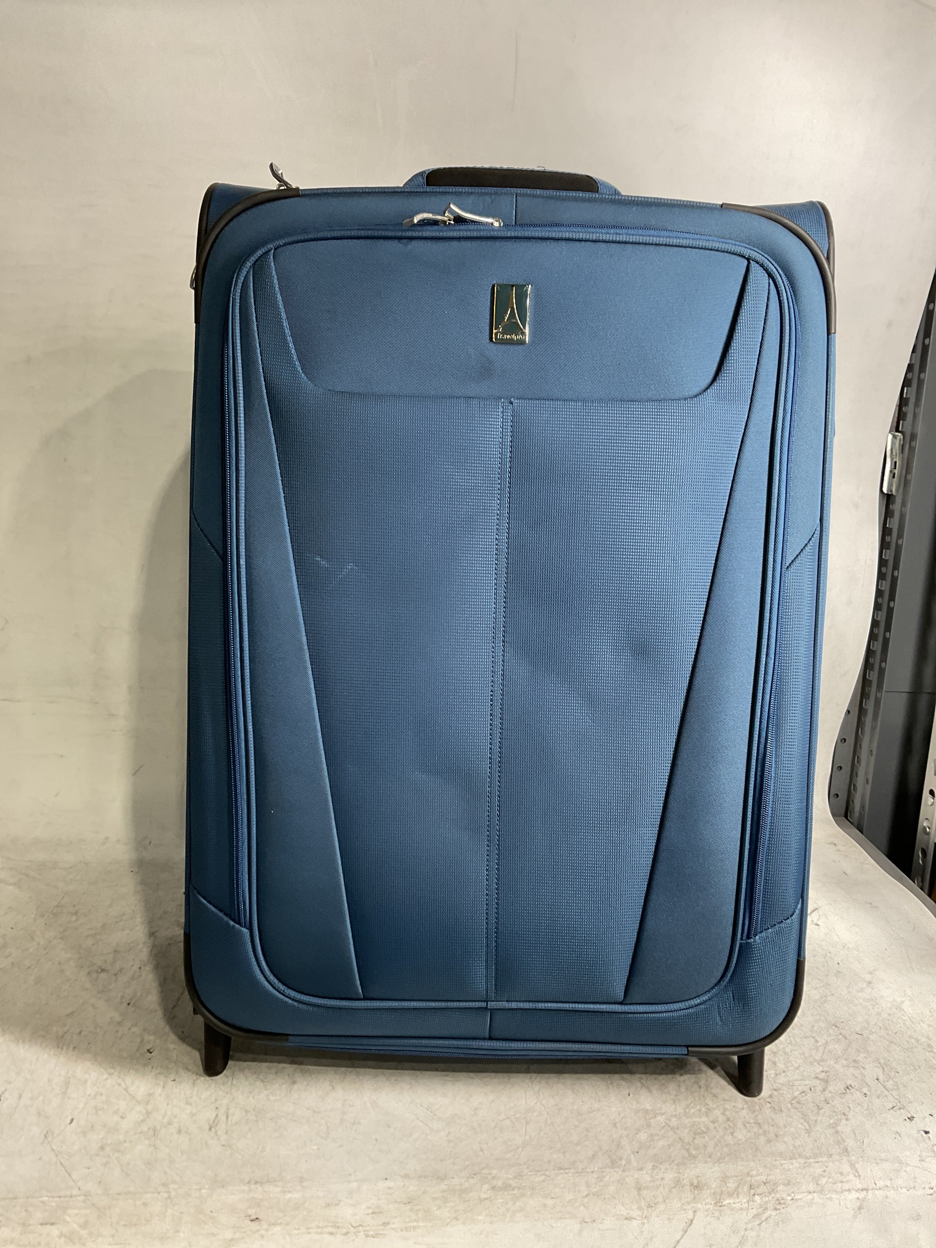 Travelpro Maxlite 5 Softside Expandable Upright 2 Wheel Luggage, Lightweight Suitcase, Men and Women ( Ensign Blue , Checked-Medium 26-Inch ) Ensign Blue Checked Medium 26 Inch U15