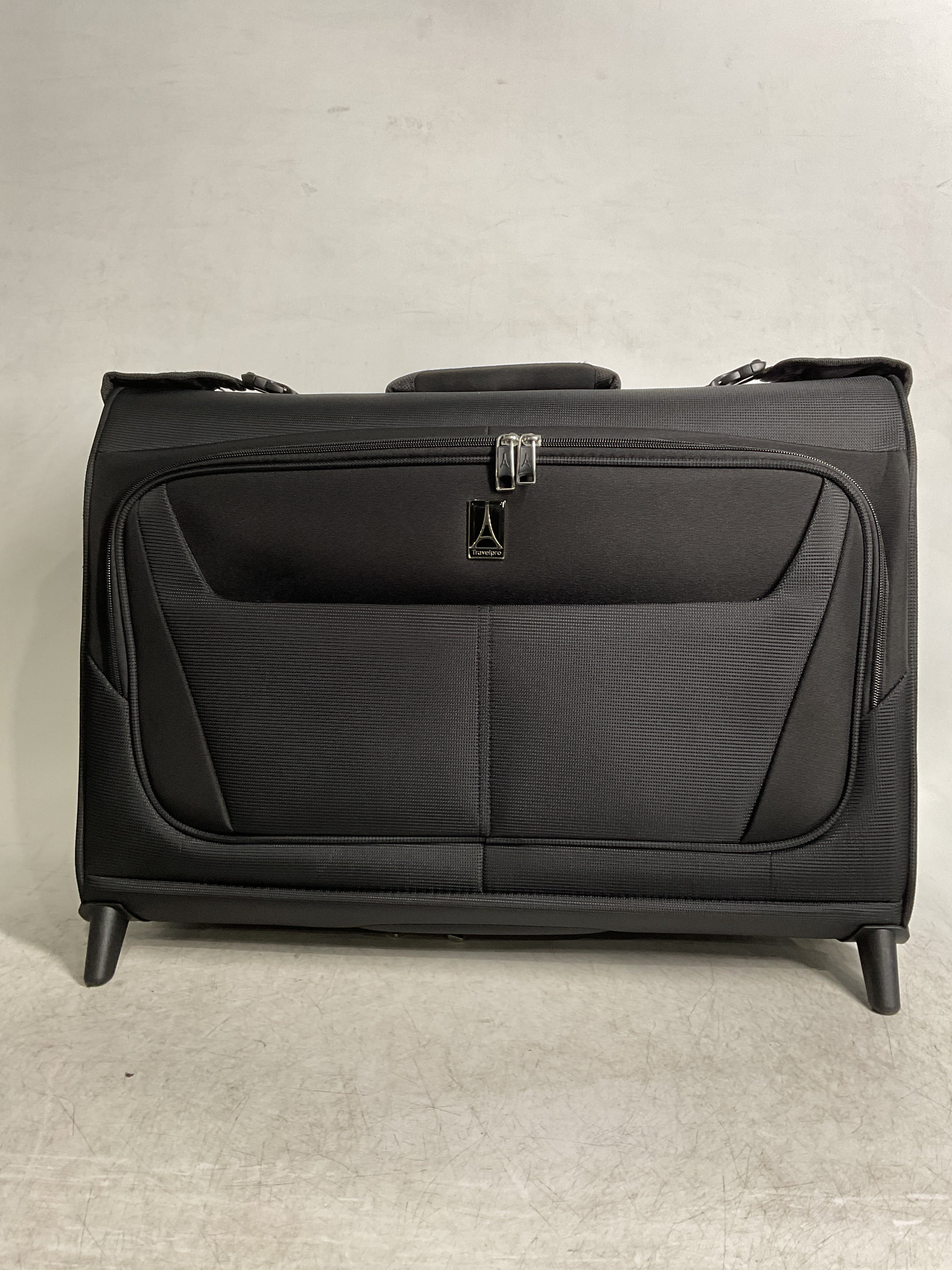 Travelpro Maxlite 5 Softside Lightweight Carry-On Upright 2 Wheel Rolling Garment Bag, Men and Women ( Black , One Size ) Black One Size U26