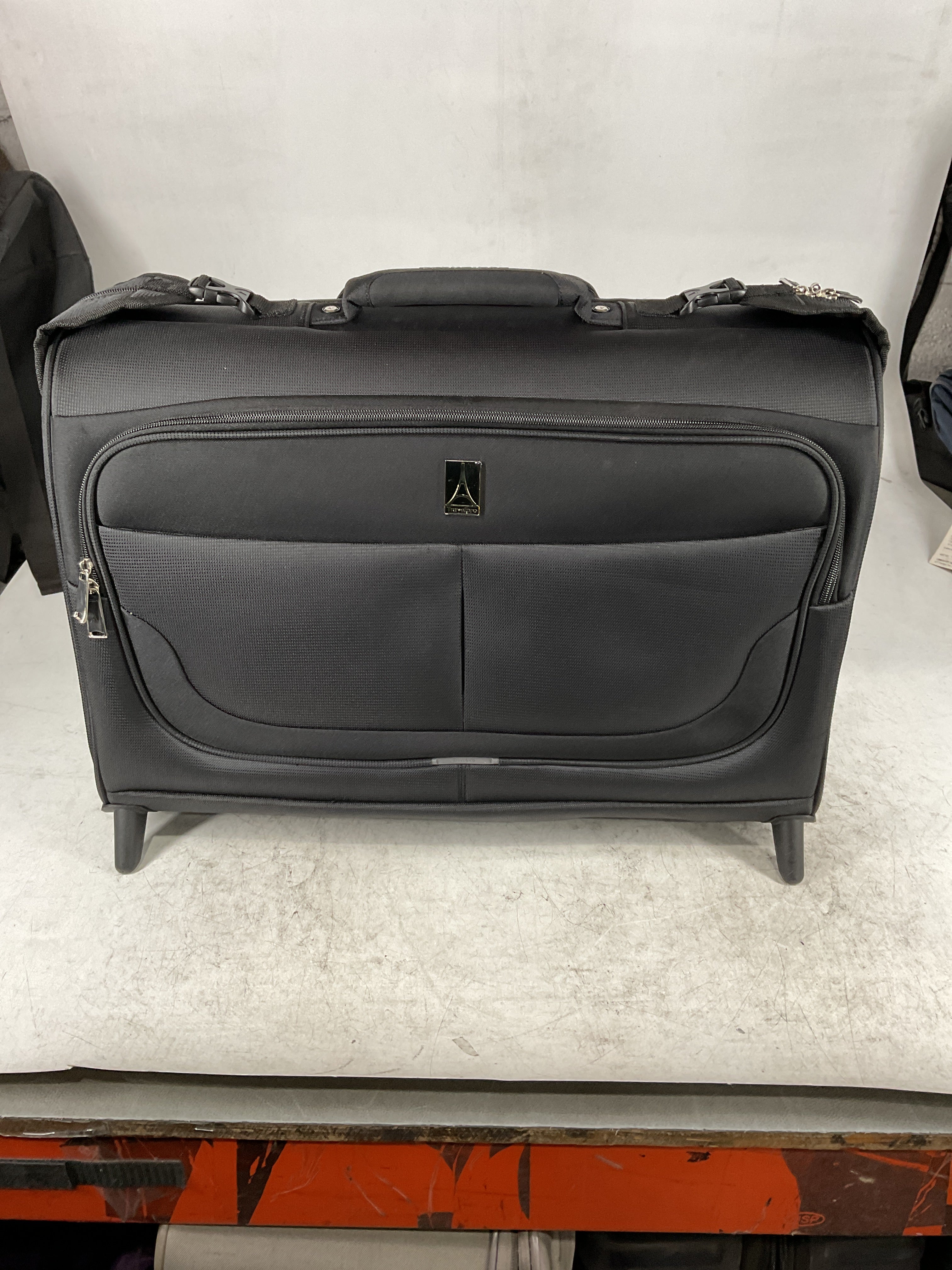Travelpro Maxlite 5 Softside Lightweight Carry-On Upright 2 Wheel Rolling Garment Bag, Men and Women Black One Size U7