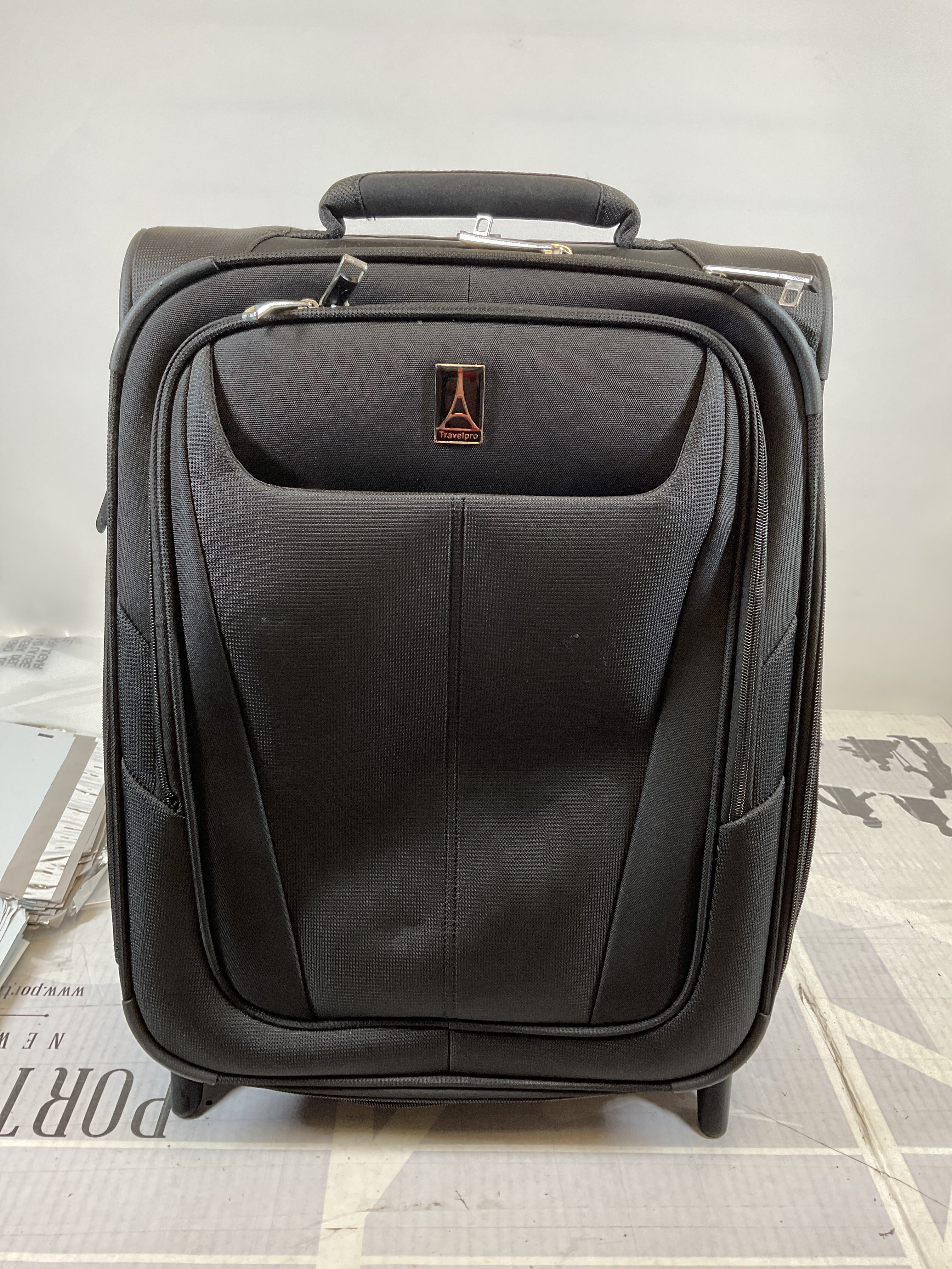 Travelpro Maxlite 5 Softside Expandable Upright 2 Wheel Luggage, Lightweight Suitcase, Men and Women ( Black , Carry-on 20-Inch ) Black Carry On 20 Inch U12