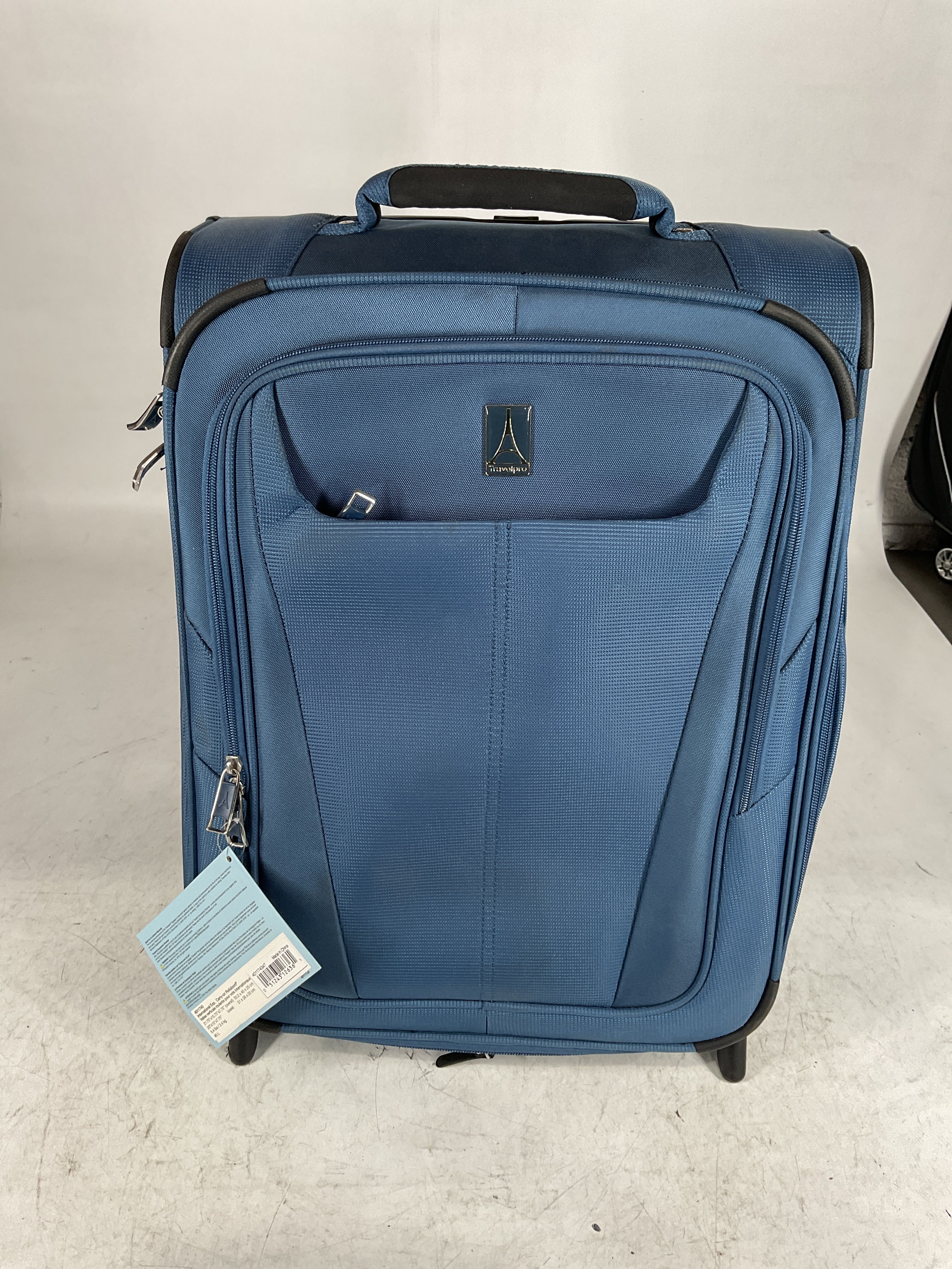 Travelpro Maxlite 5 Softside Expandable Upright 2 Wheel Luggage, Lightweight Suitcase, Men and Women U3
