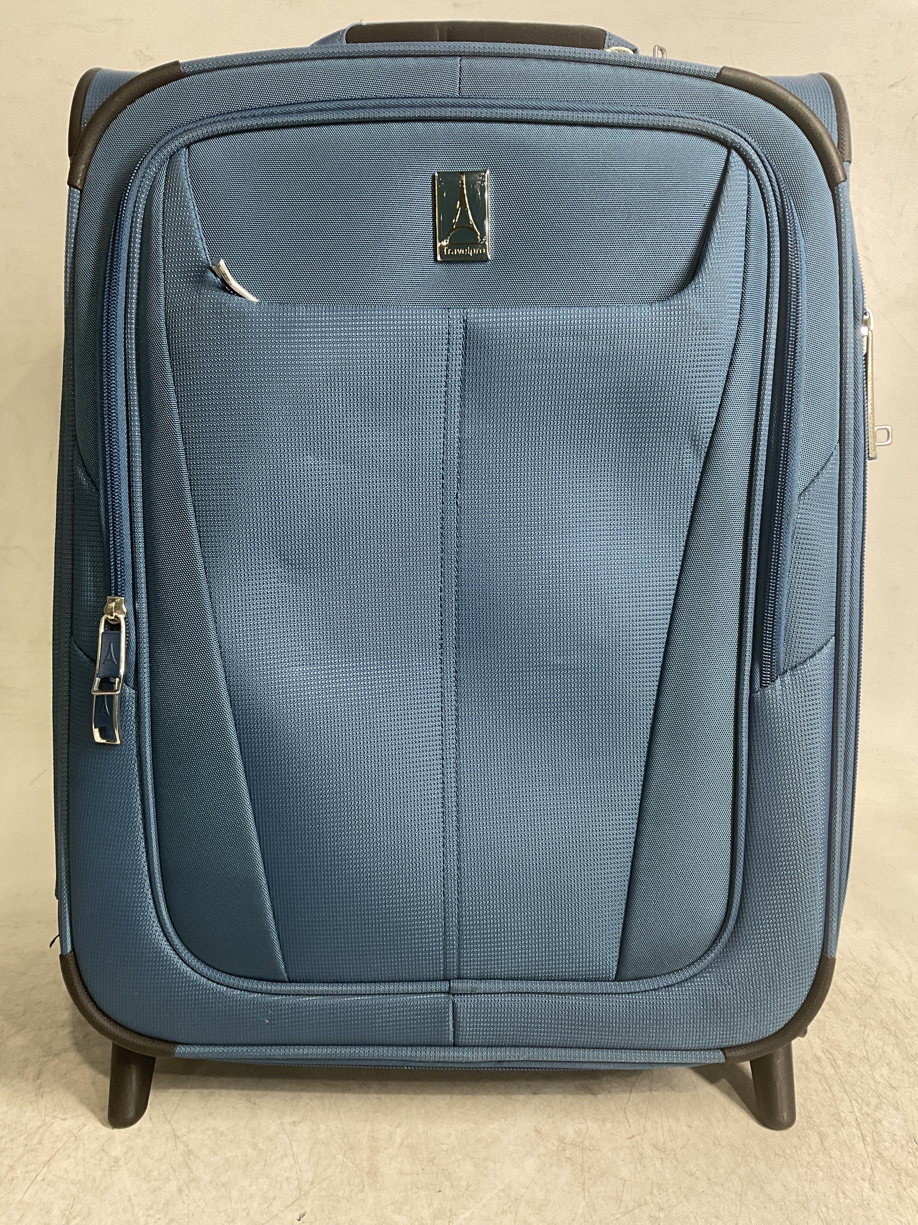 Travelpro Maxlite 5 Softside Expandable Upright 2 Wheel Luggage, Lightweight Suitcase, Men and Women ( Ensign Blue , Carry-on 20-Inch ) Ensign Blue Carry On 20 Inch U8