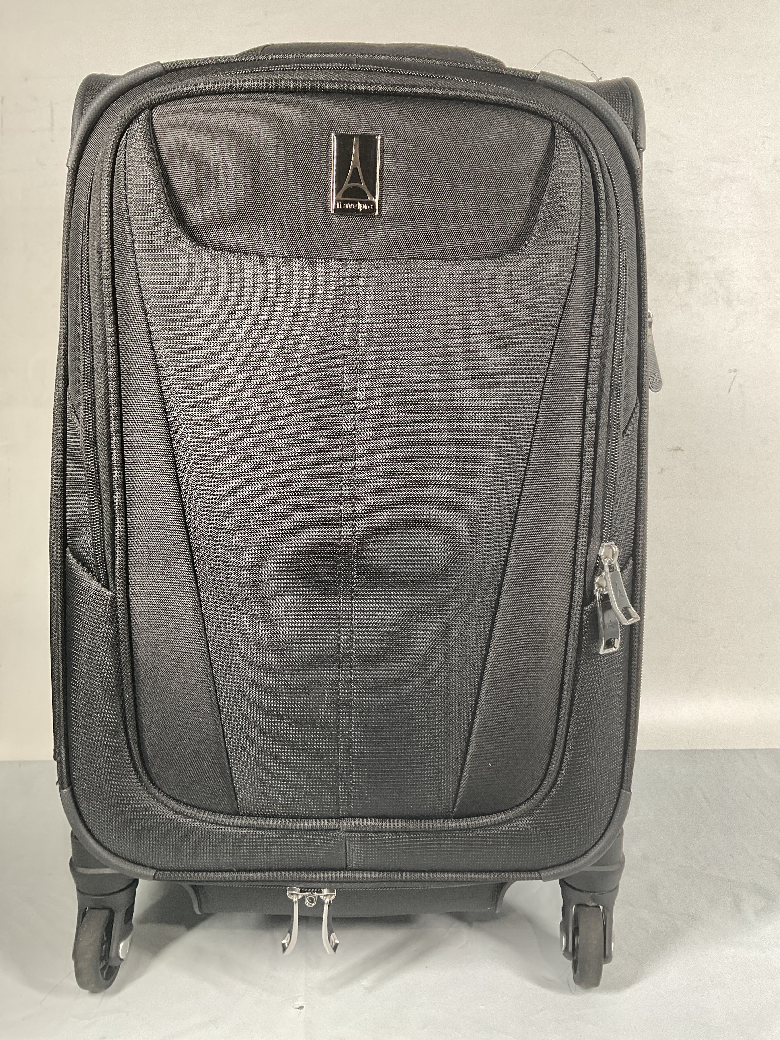 Travelpro Maxlite 5 Softside Expandable Luggage with 4 Spinner Wheels, Lightweight Suitcase, Men and Women ( Black , Carry-on 21-Inch ) Black Carry On 21 Inch U100