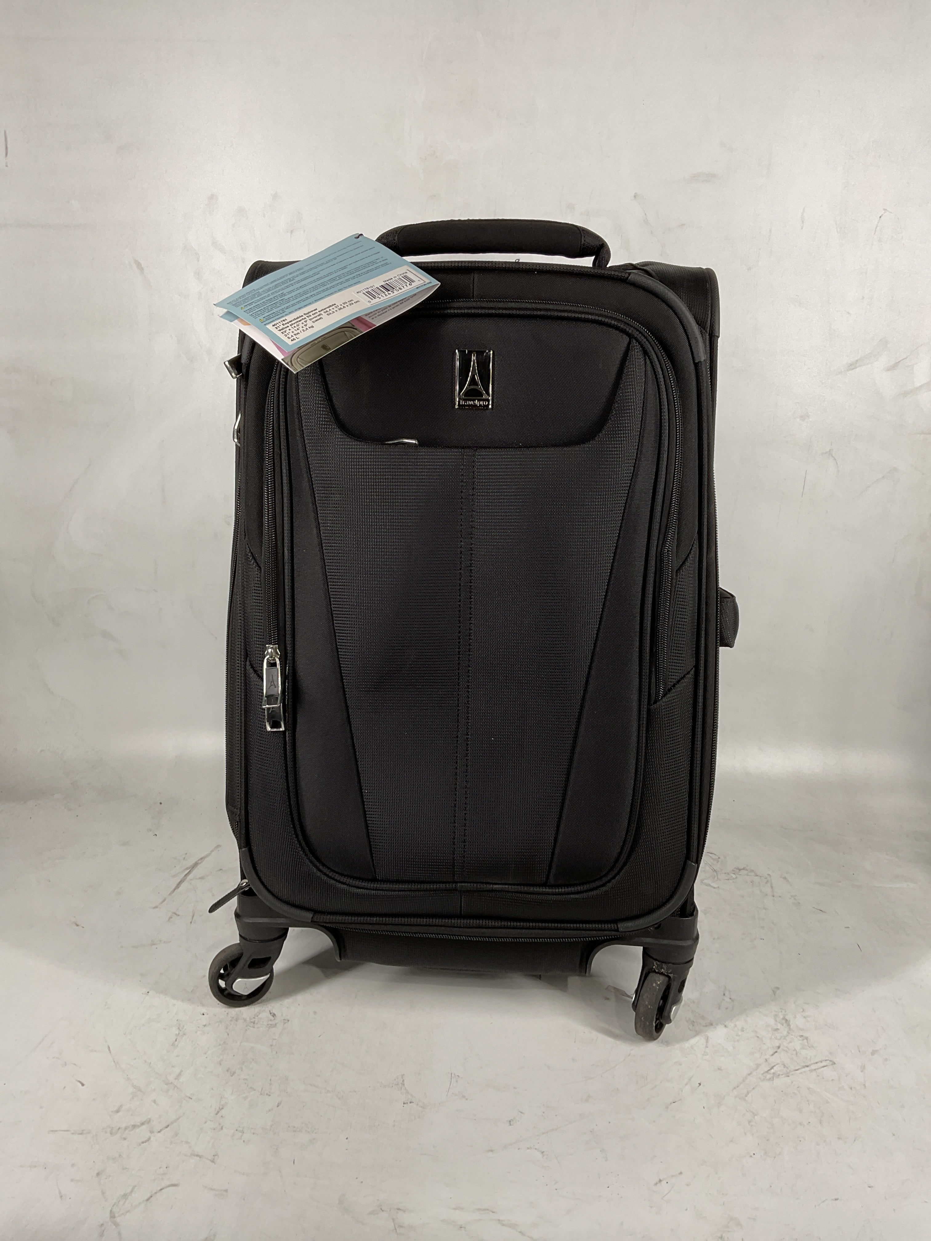 Travelpro Maxlite 5 Softside Expandable Luggage with 4 Spinner Wheels, Lightweight Suitcase, Men and Women Black Carry On 21 Inch U42