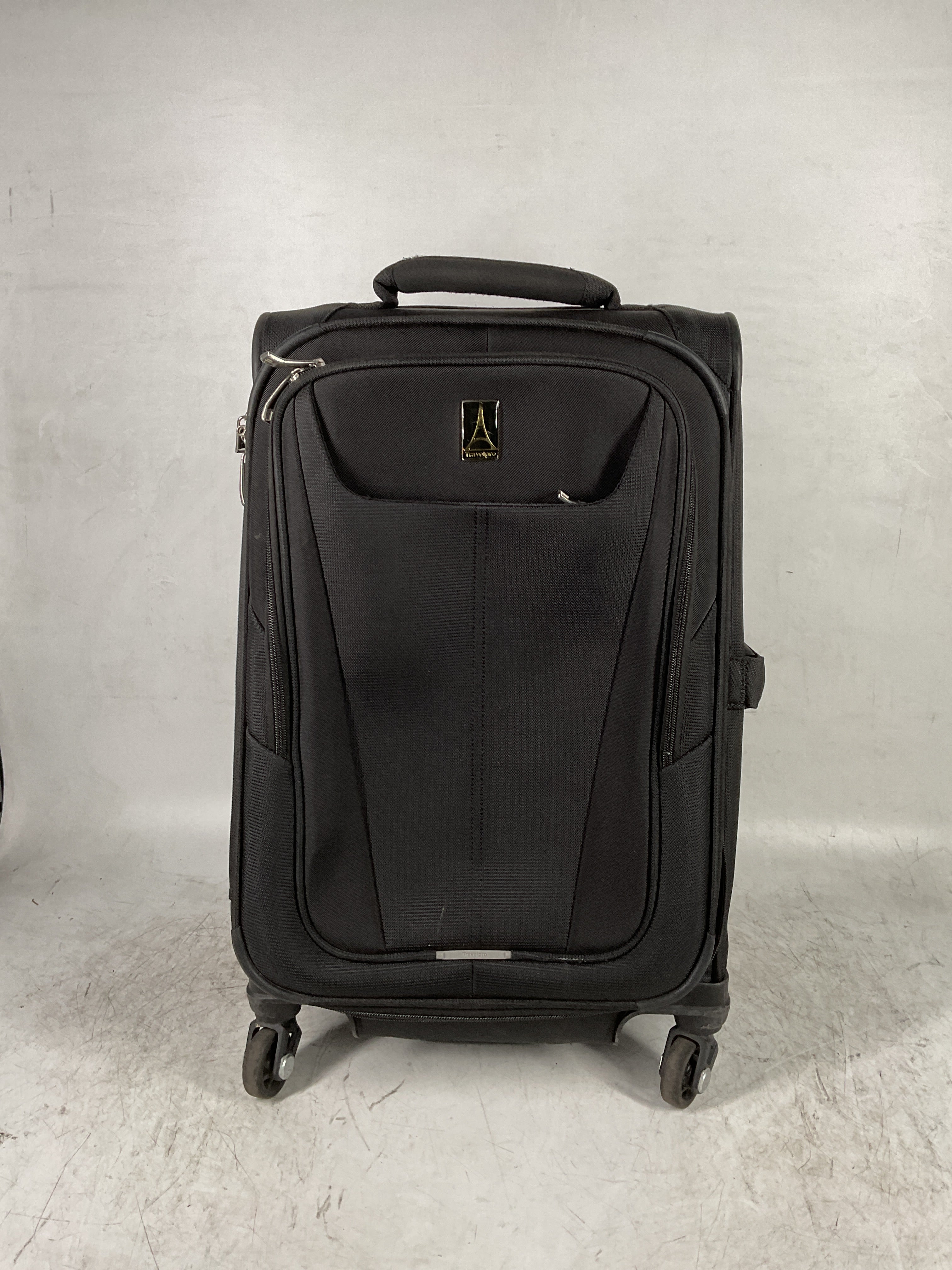 Travelpro Maxlite 5 Softside Expandable Luggage with 4 Spinner Wheels, Lightweight Suitcase, Men and Women ( Black , Carry-on 21-Inch ) Black Carry On 21 Inch U67