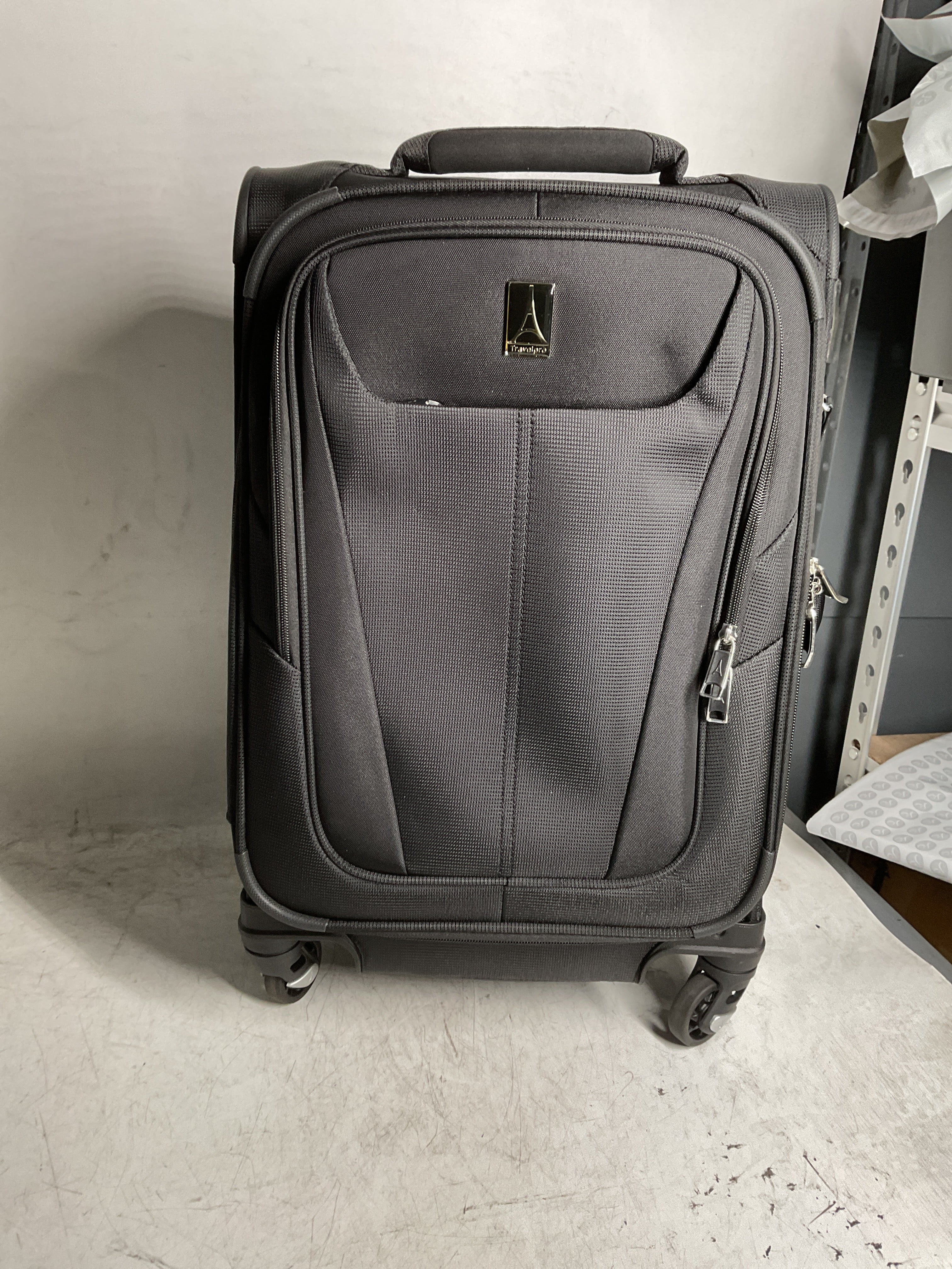 Travelpro Maxlite 5 Softside Expandable Luggage with 4 Spinner Wheels, Lightweight Suitcase, Men and Women ( Black , Carry-on 21-Inch ) Black Carry On 21 Inch U72