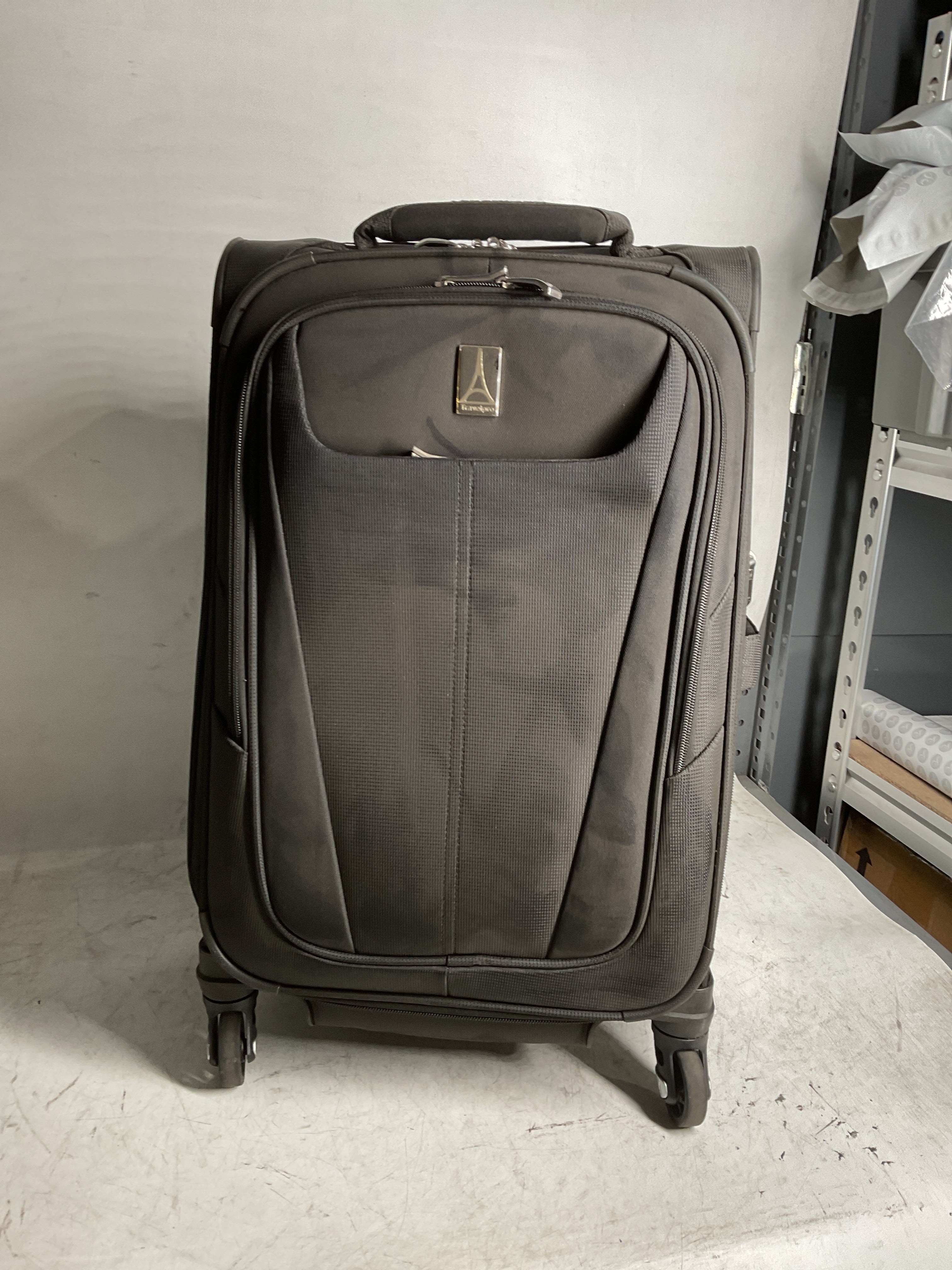 Travelpro Maxlite 5 Softside Expandable Luggage with 4 Spinner Wheels, Lightweight Suitcase, Men and Women ( Black , Carry-on 21-Inch ) Black Carry On 21 Inch U79