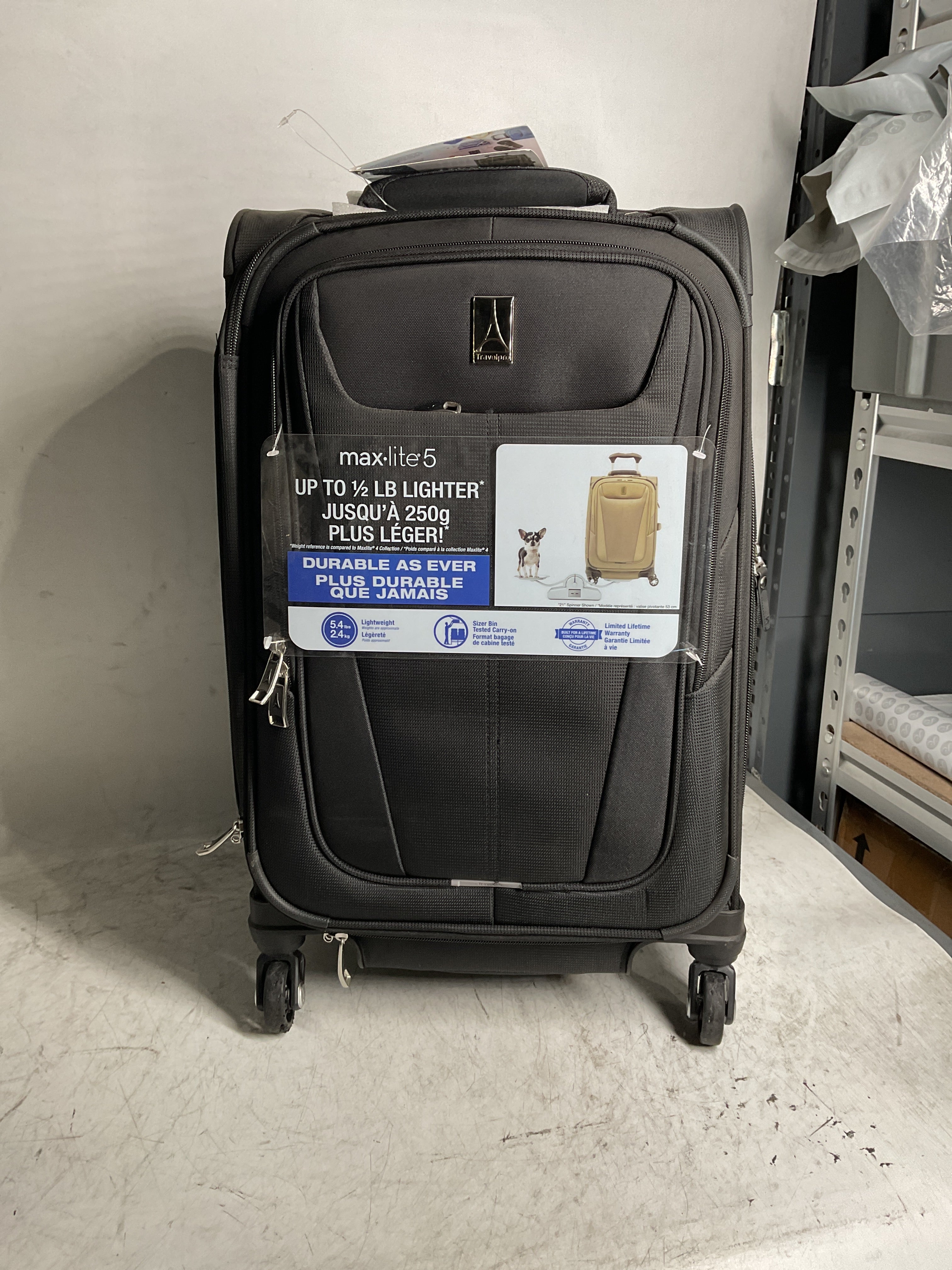 Travelpro Maxlite 5 Softside Expandable Luggage with 4 Spinner Wheels, Lightweight Suitcase, Men and Women ( Black , Carry-on 21-Inch ) Black Carry On 21 Inch U81