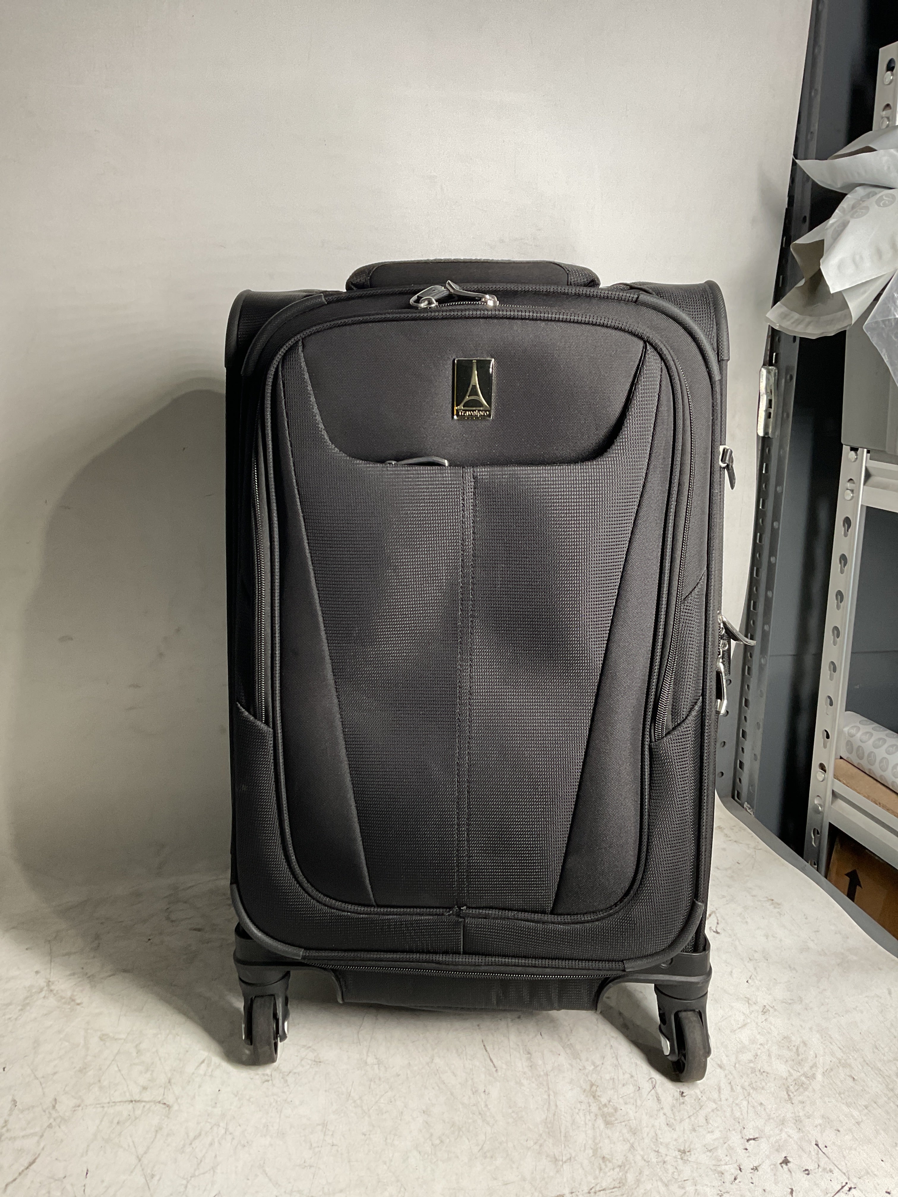 Travelpro Maxlite 5 Softside Expandable Luggage with 4 Spinner Wheels, Lightweight Suitcase, Men and Women ( Black , Carry-on 21-Inch ) Black Carry On 21 Inch U83