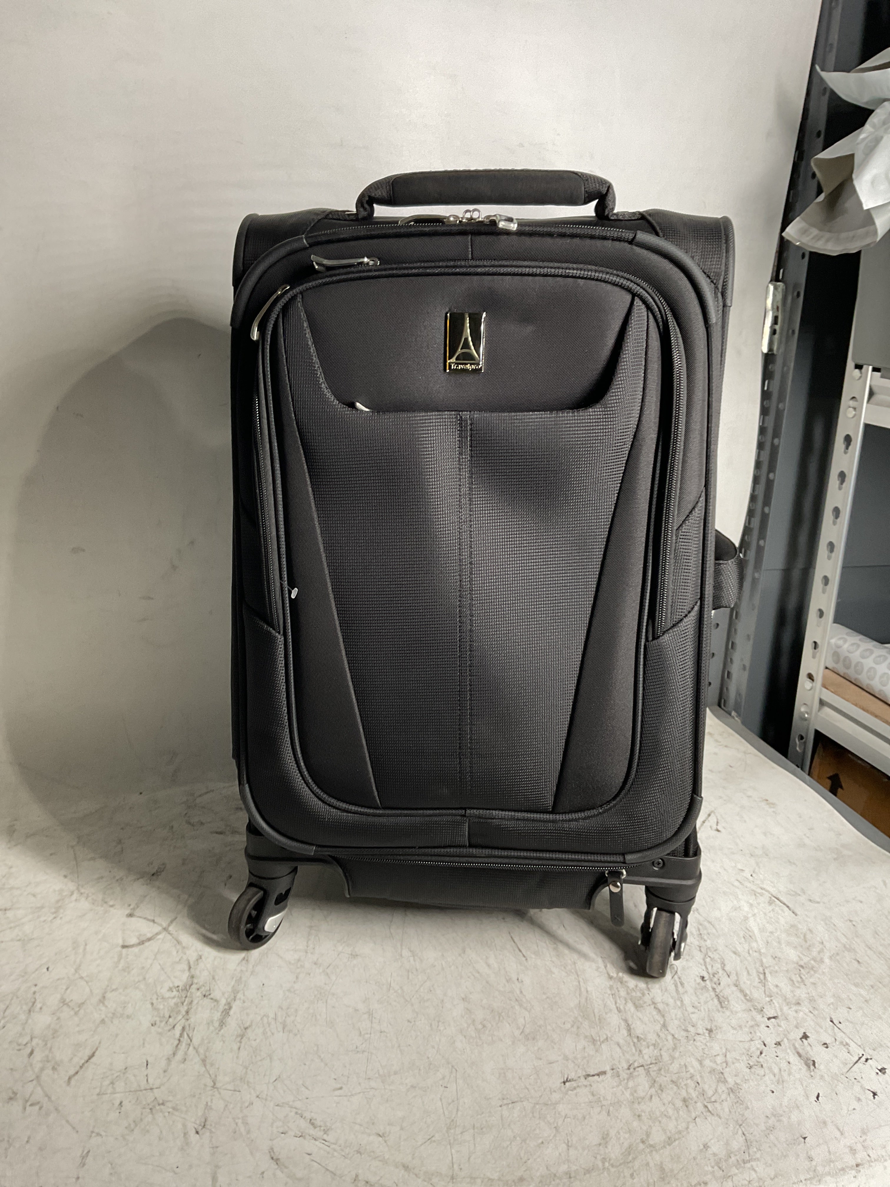 Travelpro Maxlite 5 Softside Expandable Luggage with 4 Spinner Wheels, Lightweight Suitcase, Men and Women ( Black , Carry-on 21-Inch ) Black Carry On 21 Inch U84