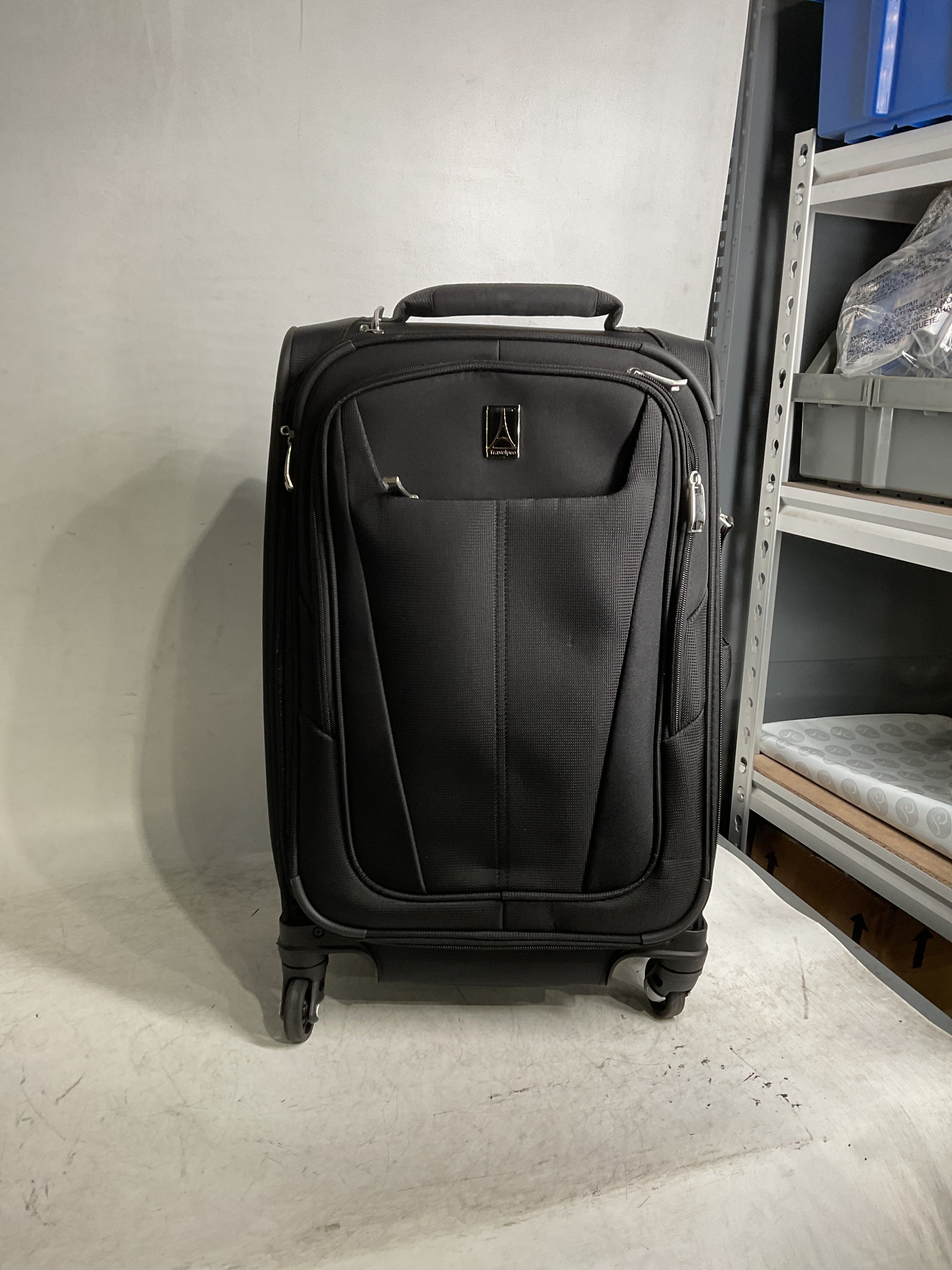 Travelpro Maxlite 5 Softside Expandable Luggage with 4 Spinner Wheels, Lightweight Suitcase, Men and Women ( Black , Carry-on 21-Inch ) Black Carry On 21 Inch U90