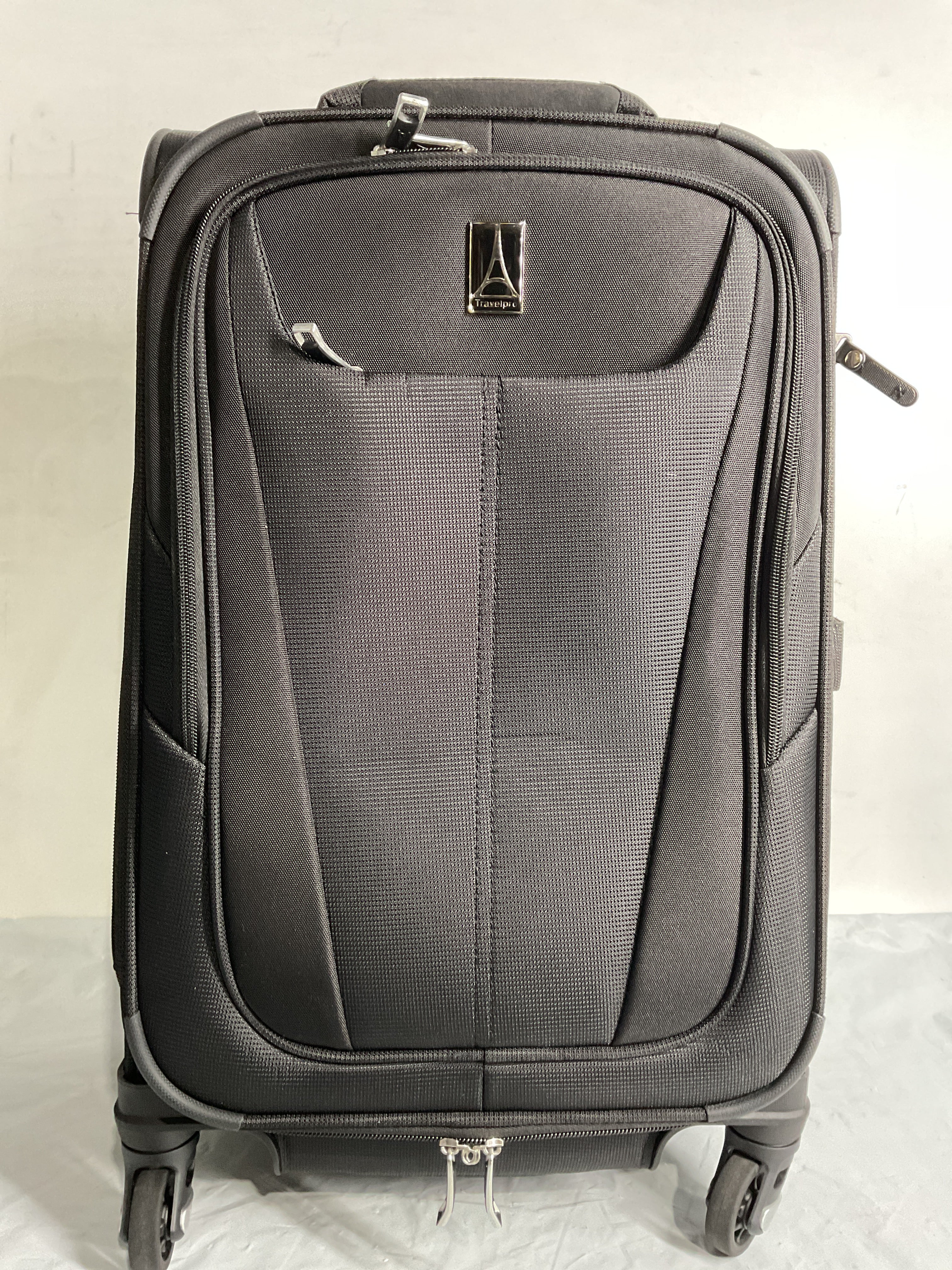 Travelpro Maxlite 5 Softside Expandable Luggage with 4 Spinner Wheels, Lightweight Suitcase, Men and Women ( Black , Carry-on 21-Inch ) Black Carry On 21 Inch U98
