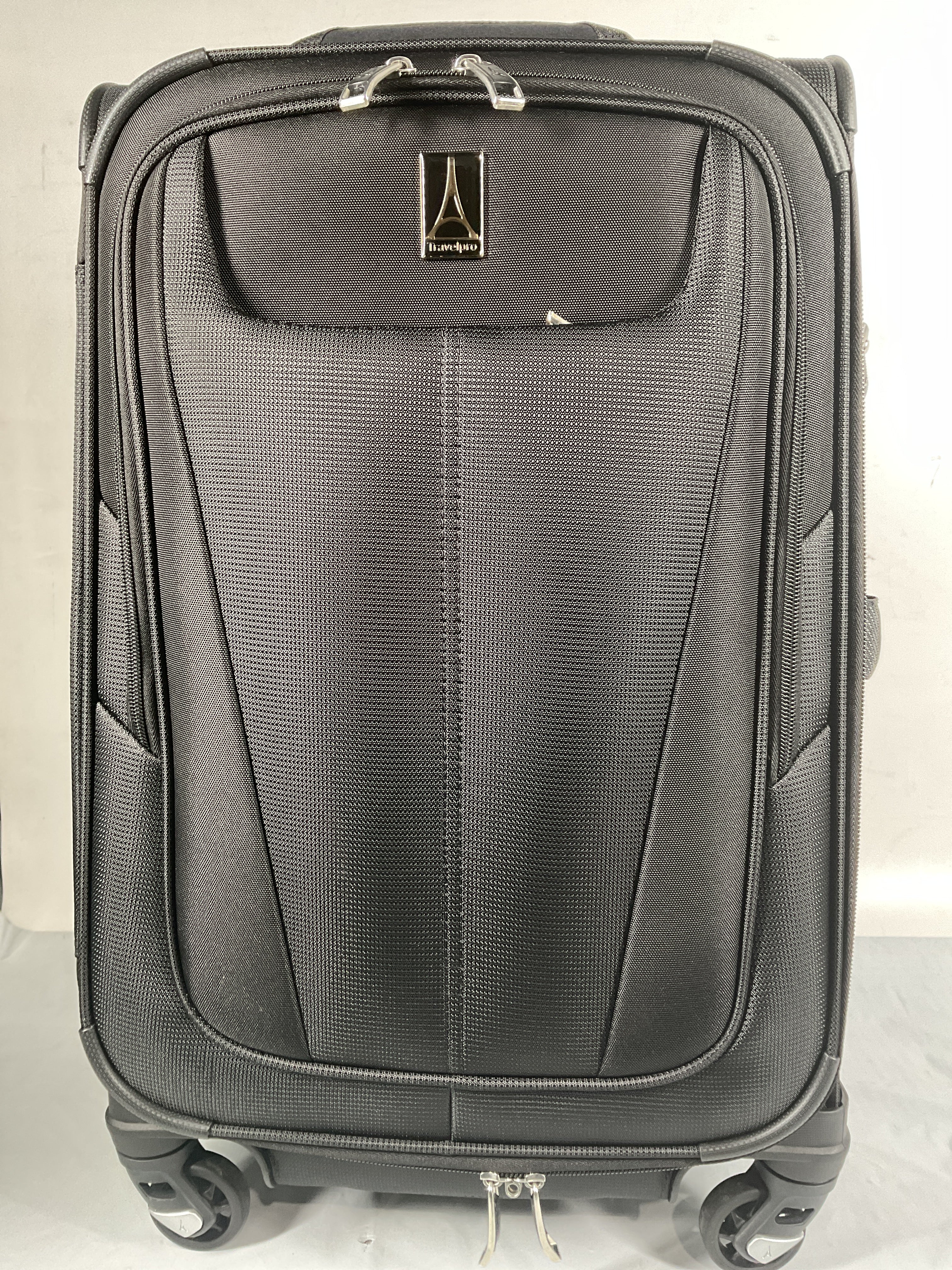 Travelpro Maxlite 5 Softside Expandable Luggage with 4 Spinner Wheels, Lightweight Suitcase, Men and Women ( Black , Carry-on 21-Inch ) Black Carry On 21 Inch U99