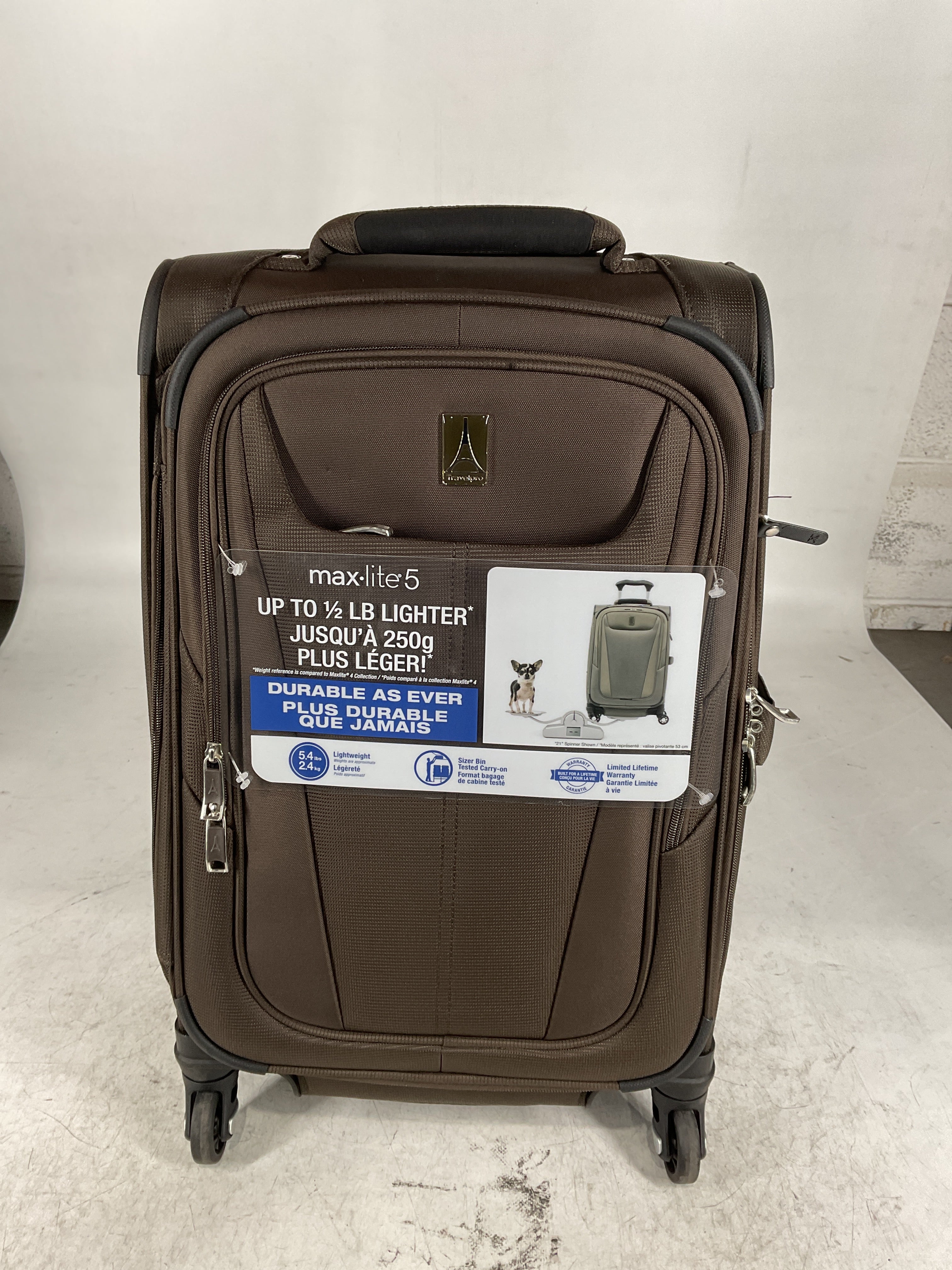 Travelpro Maxlite 5 Softside Expandable Luggage with 4 Spinner Wheels, Lightweight Suitcase, Men and Women U13