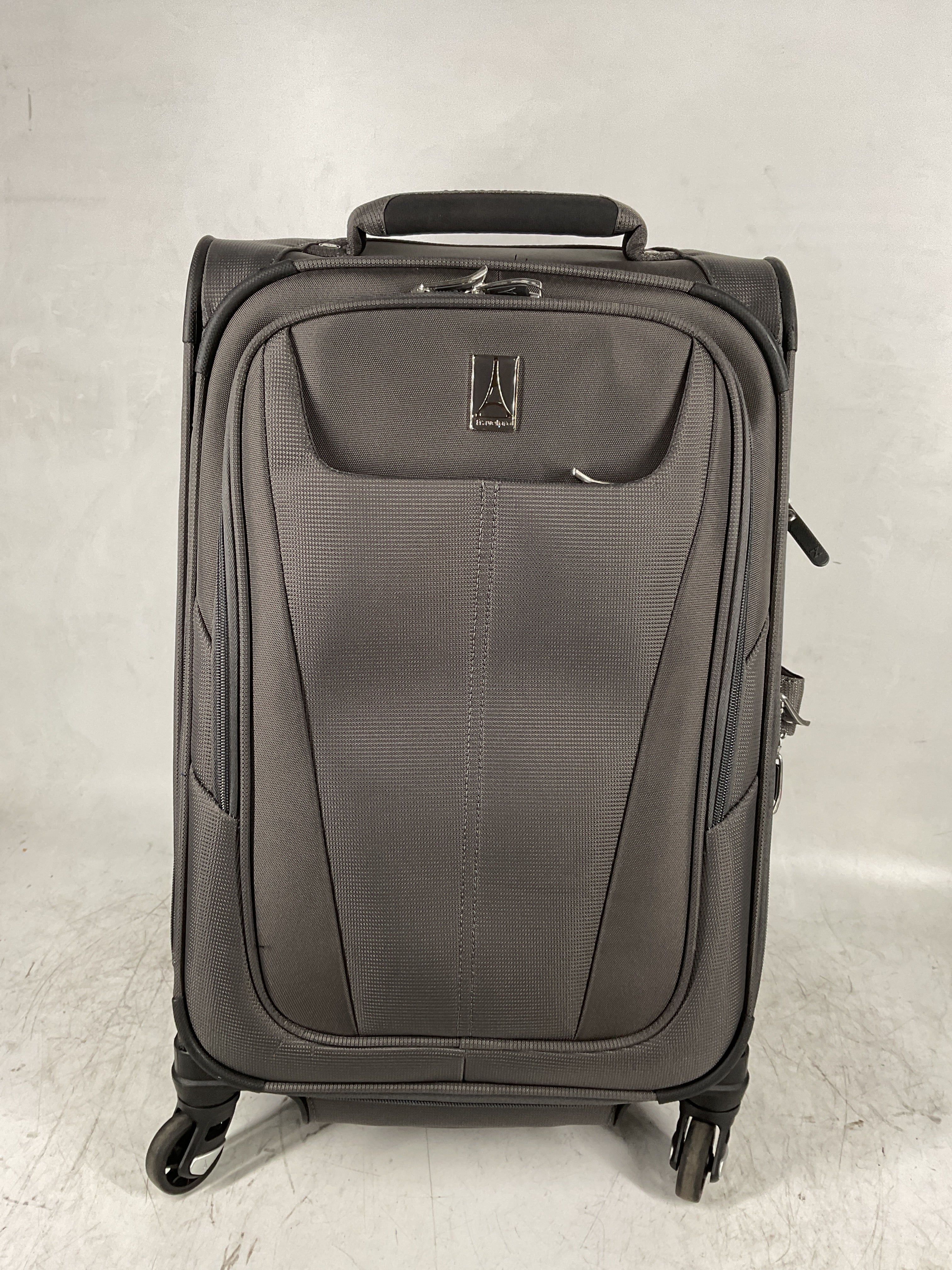Travelpro Maxlite 5 Softside Expandable Luggage with 4 Spinner Wheels, Lightweight Suitcase, Men and Women ( Shadow Grey , Carry-on 21-Inch ) Shadow Grey Carry On 21 Inch U48