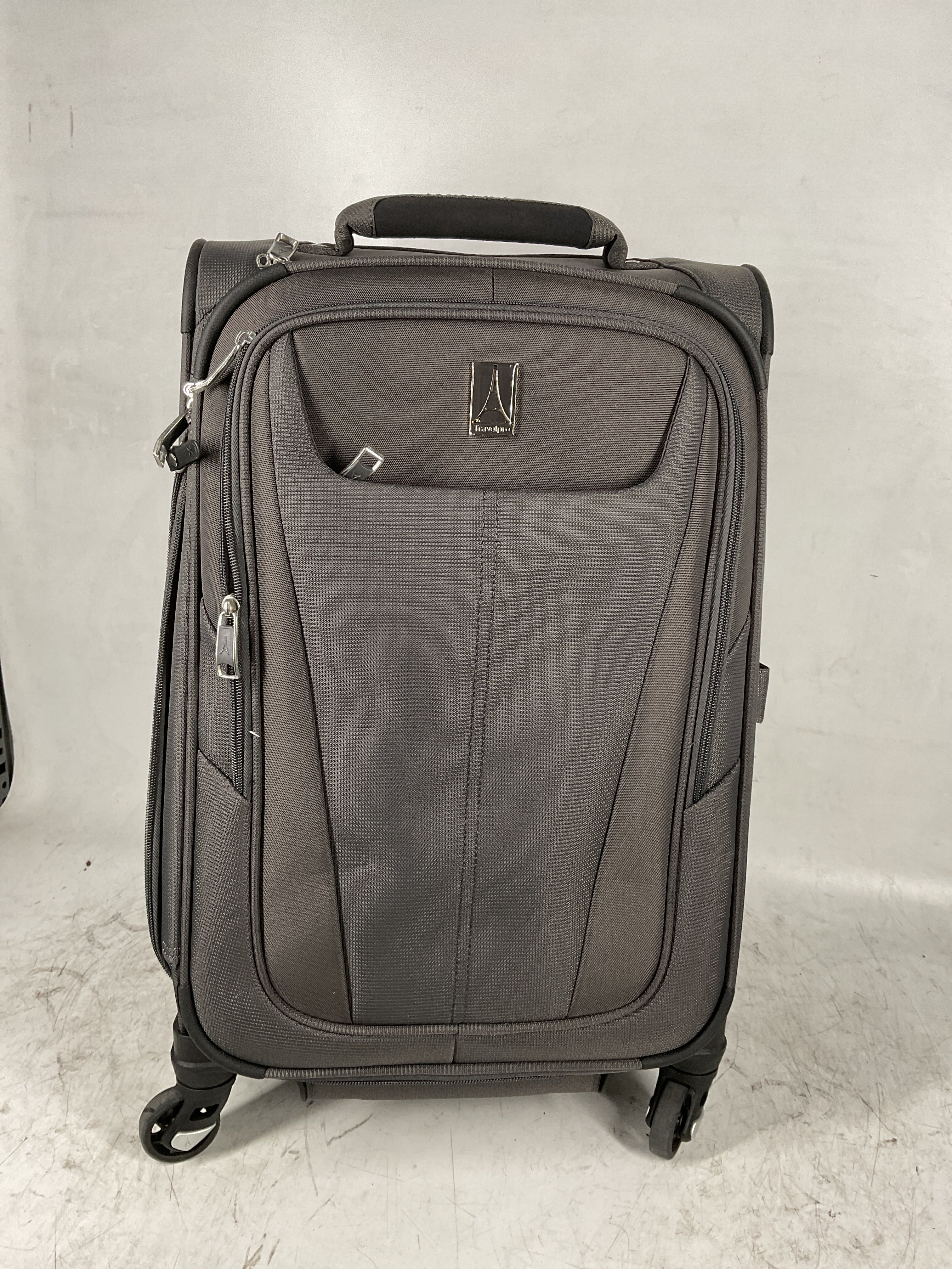 Travelpro Maxlite 5 Softside Expandable Luggage with 4 Spinner Wheels, Lightweight Suitcase, Men and Women ( Shadow Grey , Carry-on 21-Inch ) Shadow Grey Carry On 21 Inch U50