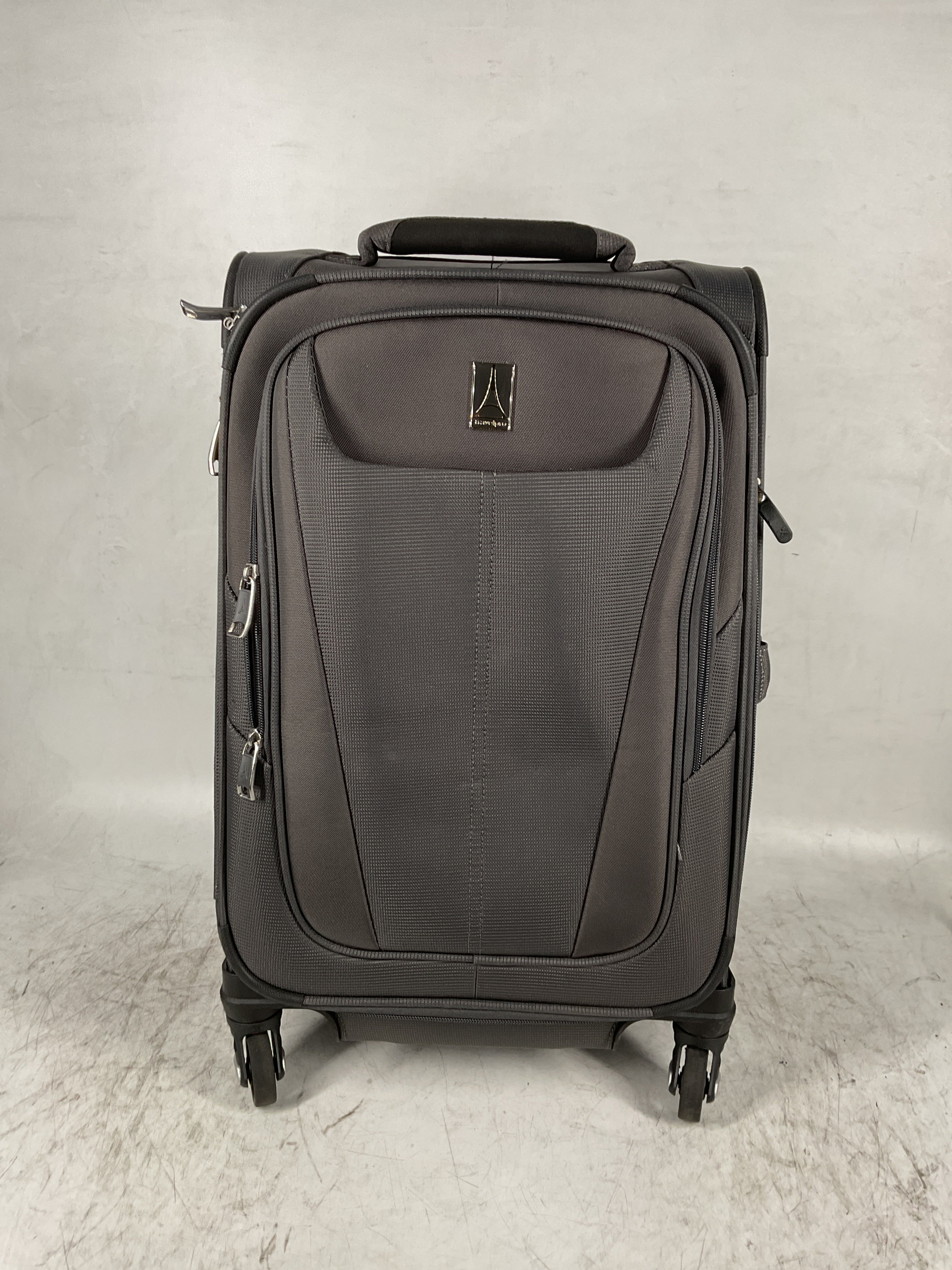 Travelpro Maxlite 5 Softside Expandable Luggage with 4 Spinner Wheels, Lightweight Suitcase, Men and Women ( Shadow Grey , Carry-on 21-Inch ) Shadow Grey Carry On 21 Inch U55