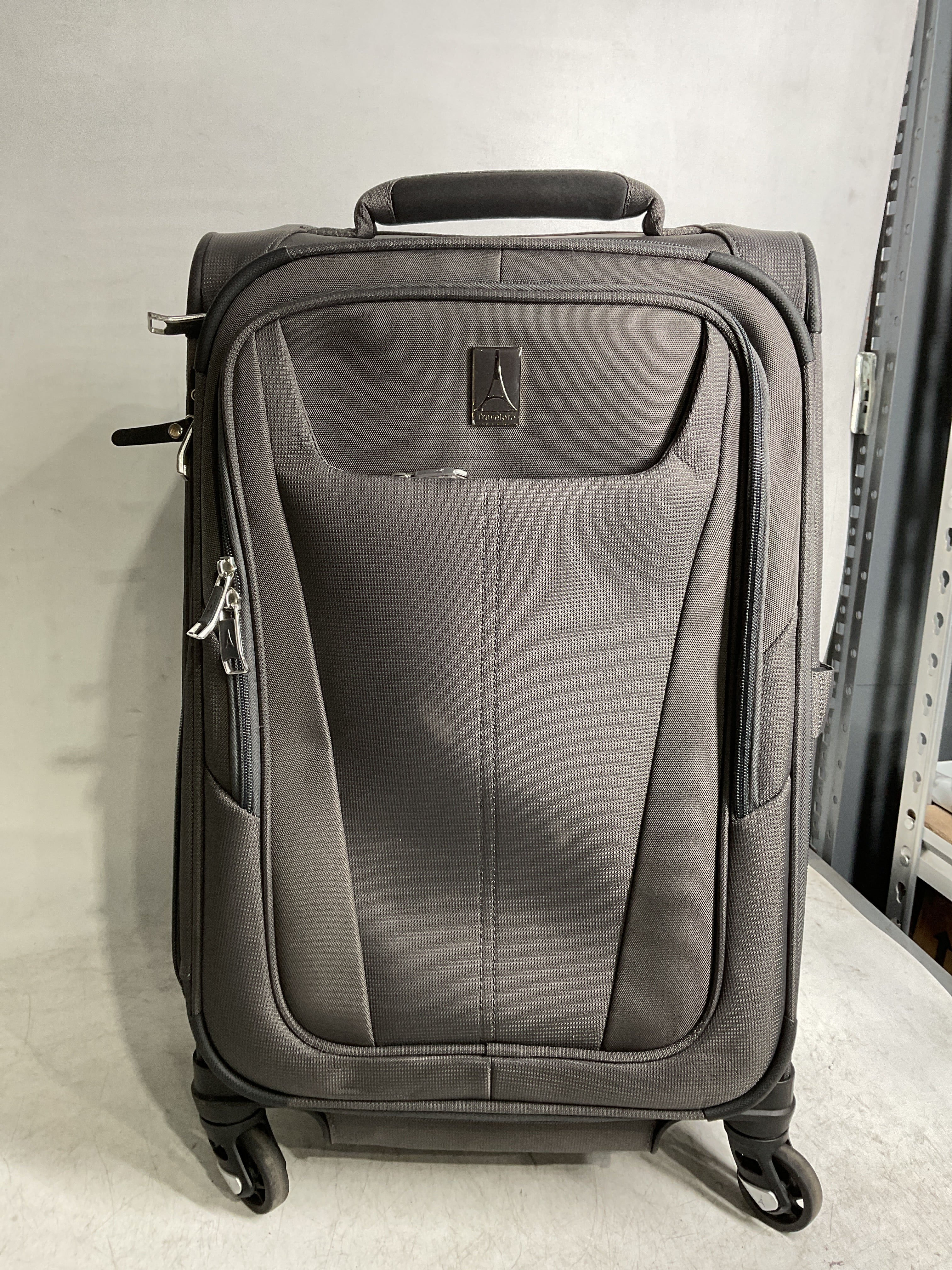 Travelpro Maxlite 5 Softside Expandable Luggage with 4 Spinner Wheels, Lightweight Suitcase, Men and Women ( Shadow Grey , Carry-on 21-Inch ) Shadow Grey Carry On 21 Inch U69