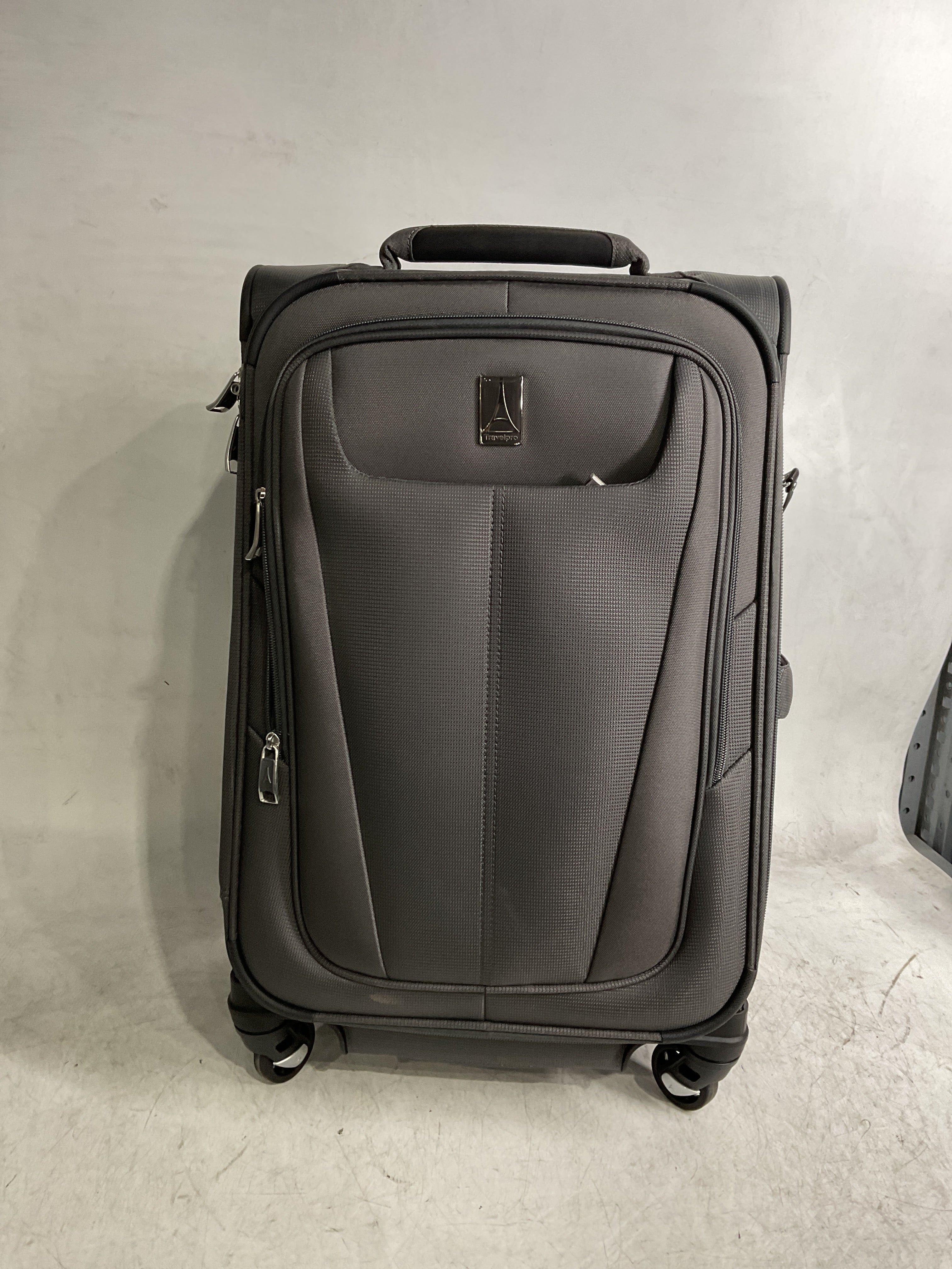 Travelpro Maxlite 5 Softside Expandable Luggage with 4 Spinner Wheels, Lightweight Suitcase, Men and Women ( Shadow Grey , Carry-on 21-Inch ) Shadow Grey Carry On 21 Inch U71