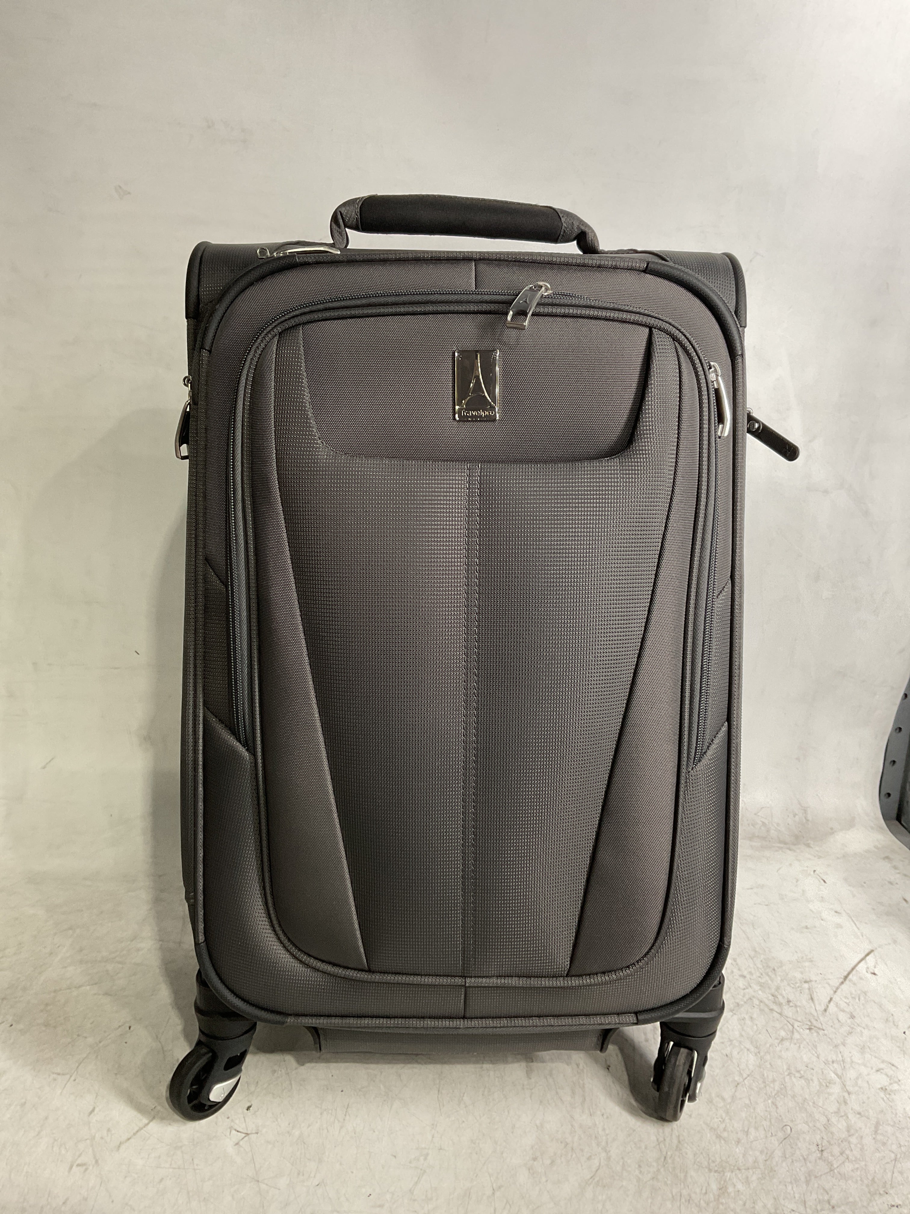 Travelpro Maxlite 5 Softside Expandable Luggage with 4 Spinner Wheels, Lightweight Suitcase, Men and Women ( Shadow Grey , Carry-on 21-Inch ) Shadow Grey Carry On 21 Inch U72