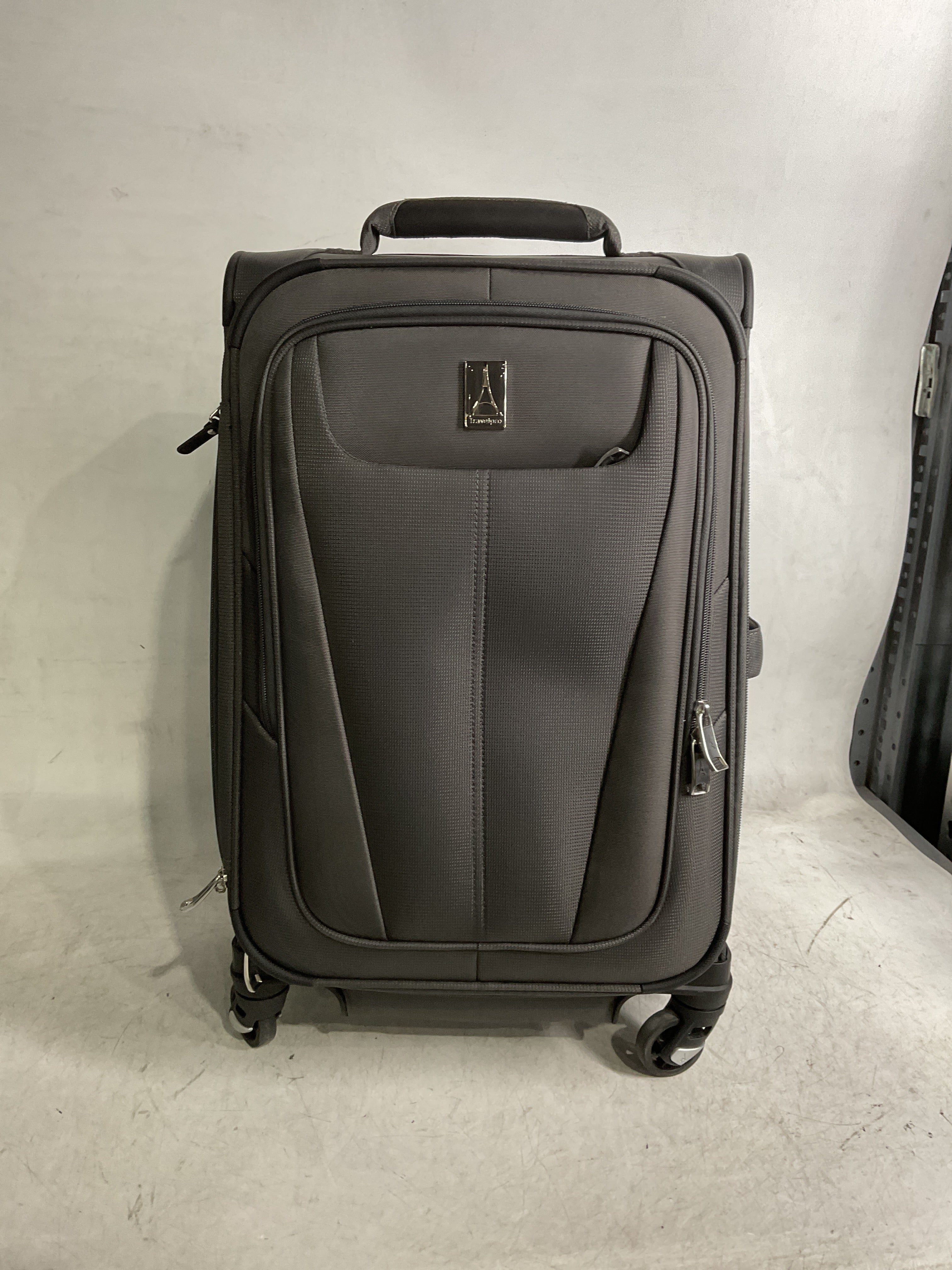 Travelpro Maxlite 5 Softside Expandable Luggage with 4 Spinner Wheels, Lightweight Suitcase, Men and Women ( Shadow Grey , Carry-on 21-Inch ) Shadow Grey Carry On 21 Inch U73
