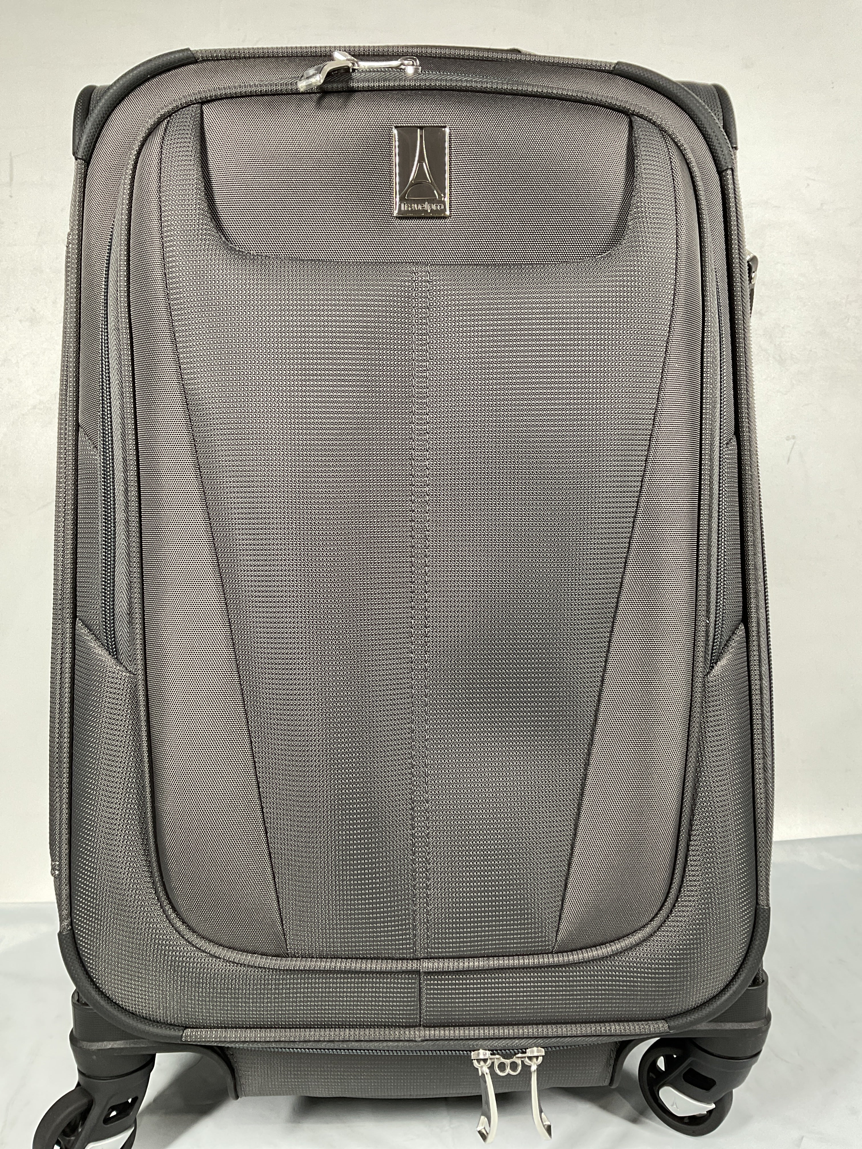Travelpro Maxlite 5 Softside Expandable Luggage with 4 Spinner Wheels, Lightweight Suitcase, Men and Women ( Shadow Grey , Carry-on 21-Inch ) Shadow Grey Carry On 21 Inch U88