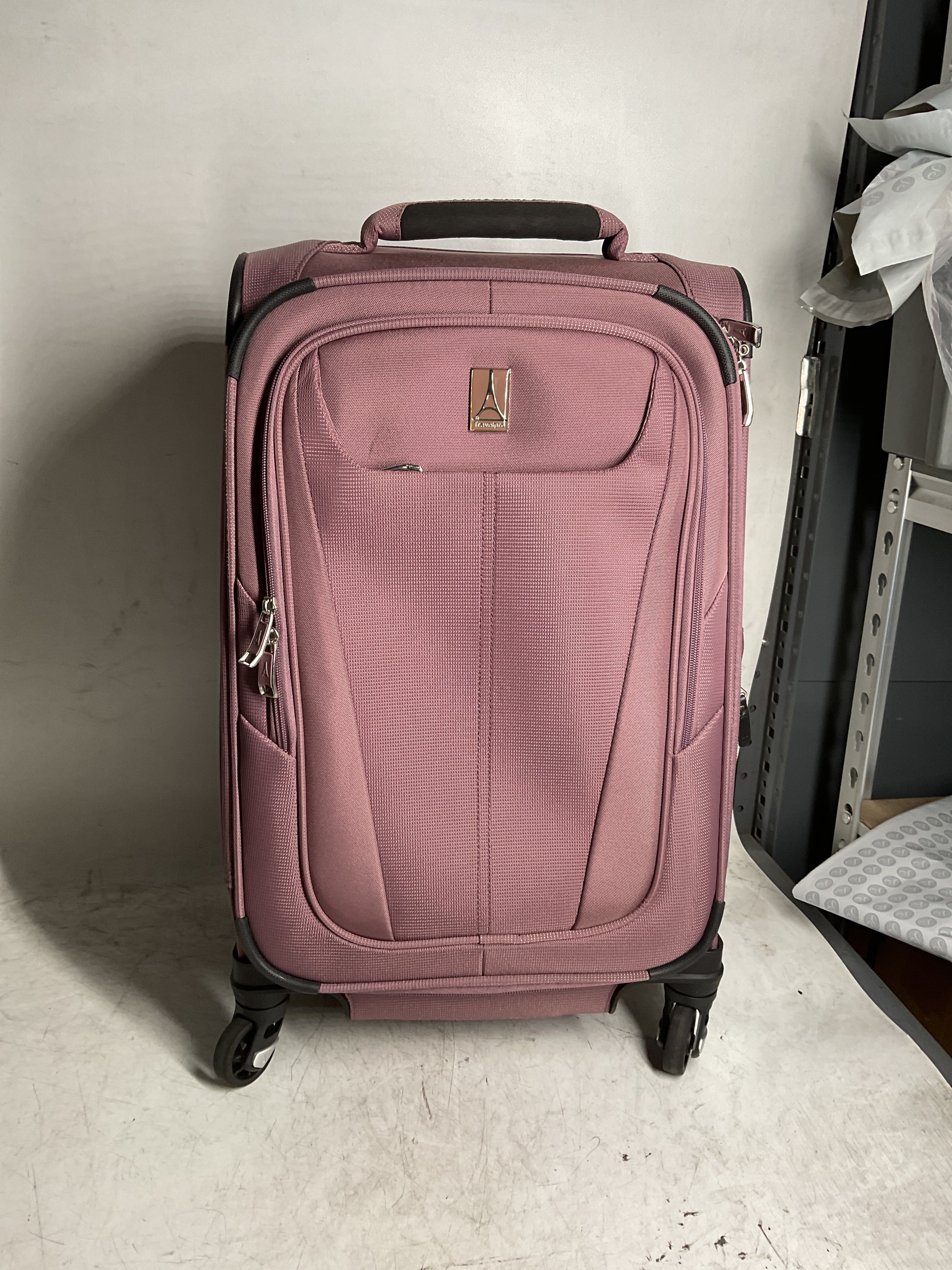 Travelpro Maxlite 5 Softside Expandable Luggage with 4 Spinner Wheels, Lightweight Suitcase, Men and Women ( Dusty Rose Pink , Carry-on 21-Inch ) Dusty Rose Pink Carry On 21 Inch U7