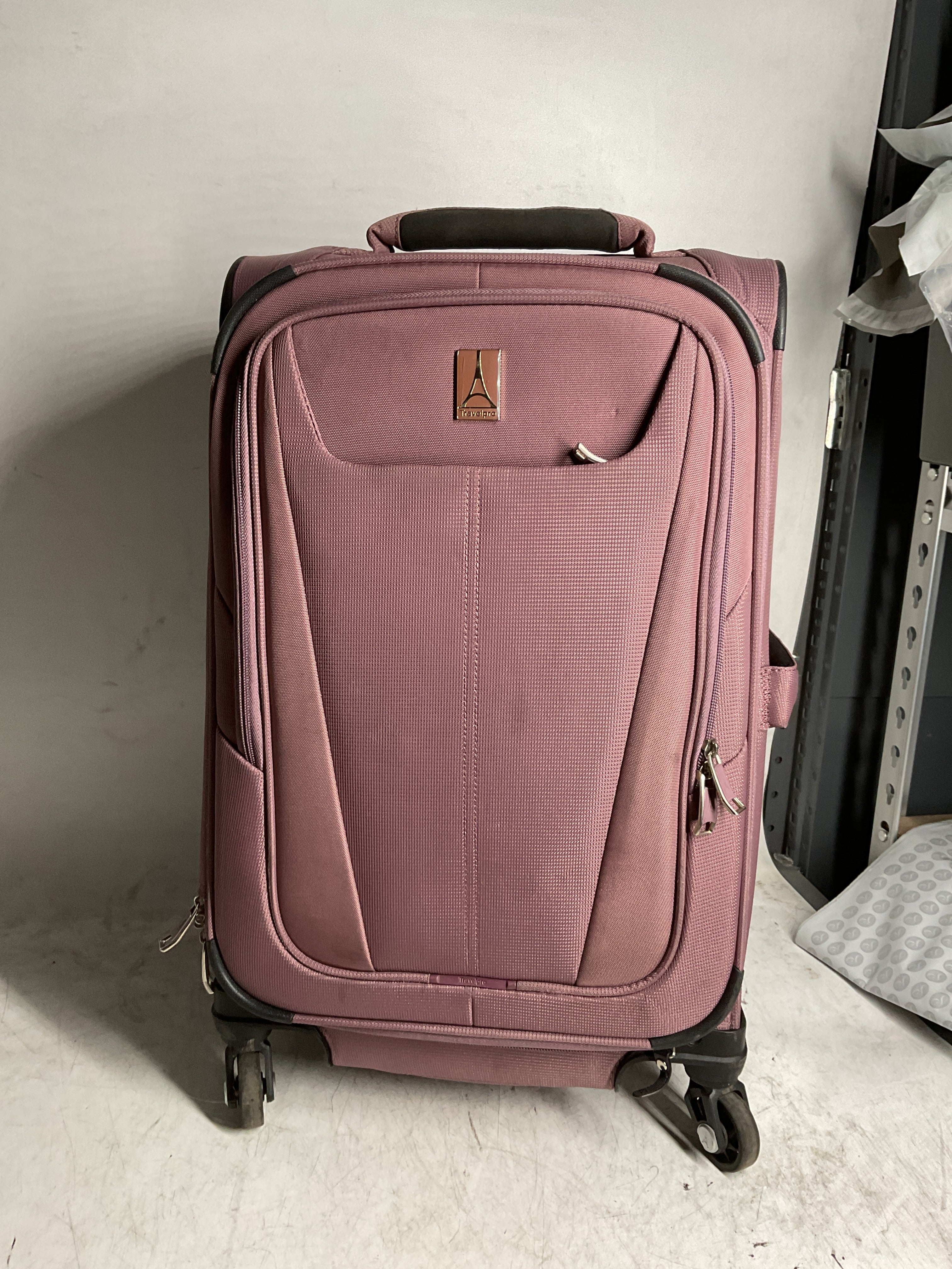 Travelpro Maxlite 5 Softside Expandable Luggage with 4 Spinner Wheels, Lightweight Suitcase, Men and Women ( Dusty Rose Pink , Carry-on 21-Inch ) Dusty Rose Pink Carry On 21 Inch U8