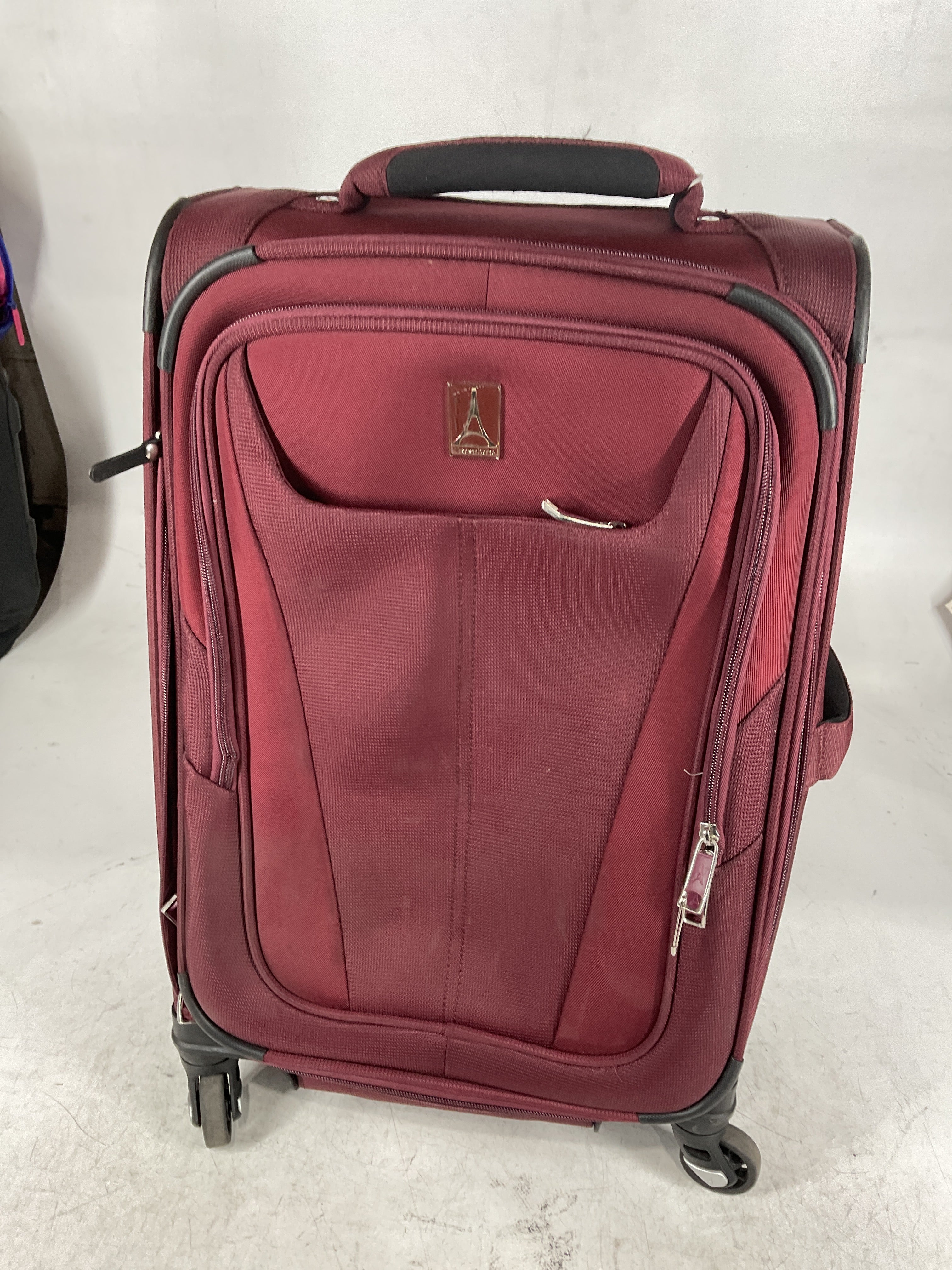 Travelpro Maxlite 5 Softside Expandable Luggage with 4 Spinner Wheels, Lightweight Suitcase, Men and Women U16