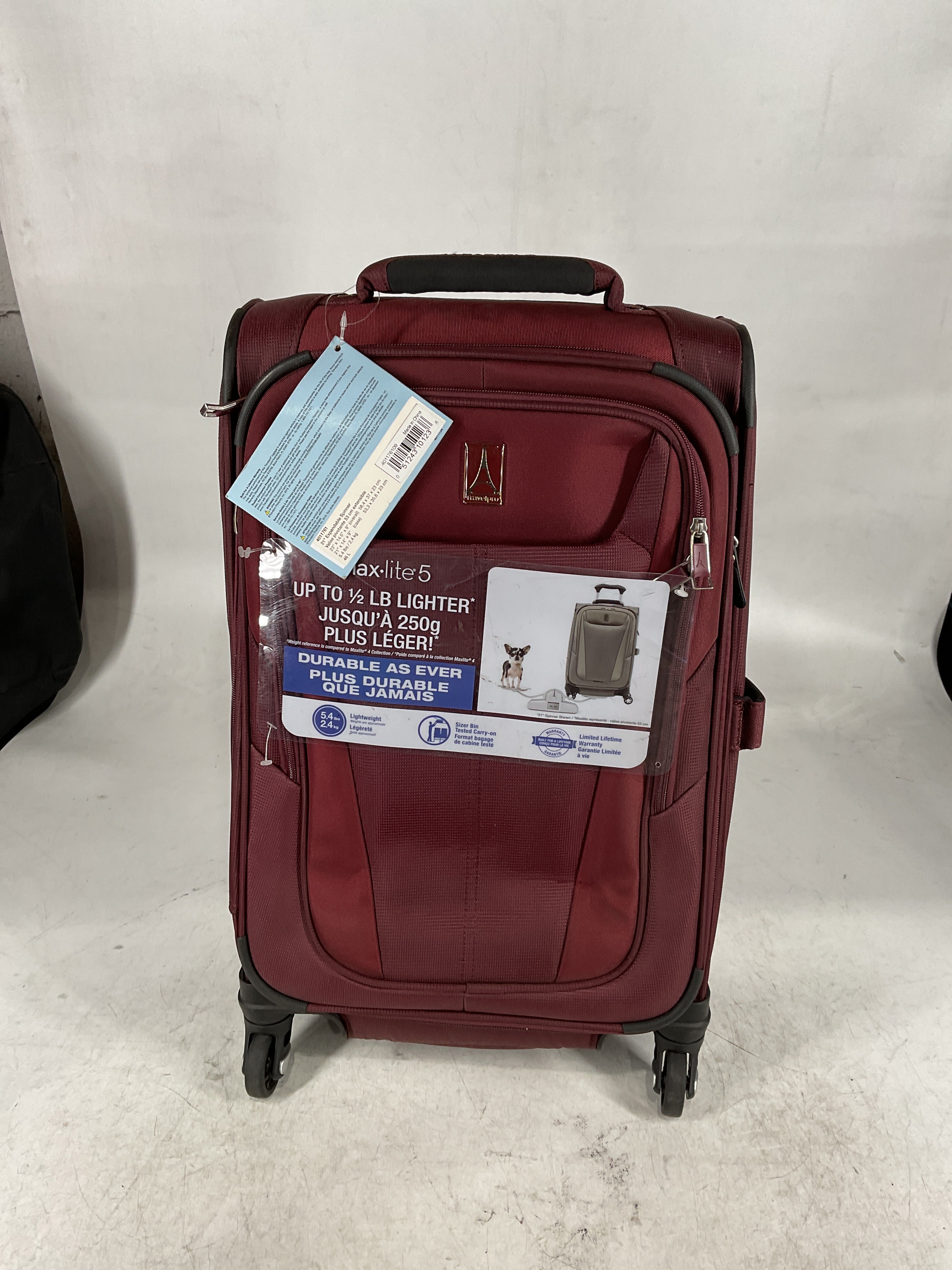 Travelpro Maxlite 5 Softside Expandable Luggage with 4 Spinner Wheels, Lightweight Suitcase, Men and Women Burgundy Carry On 21 Inch U18
