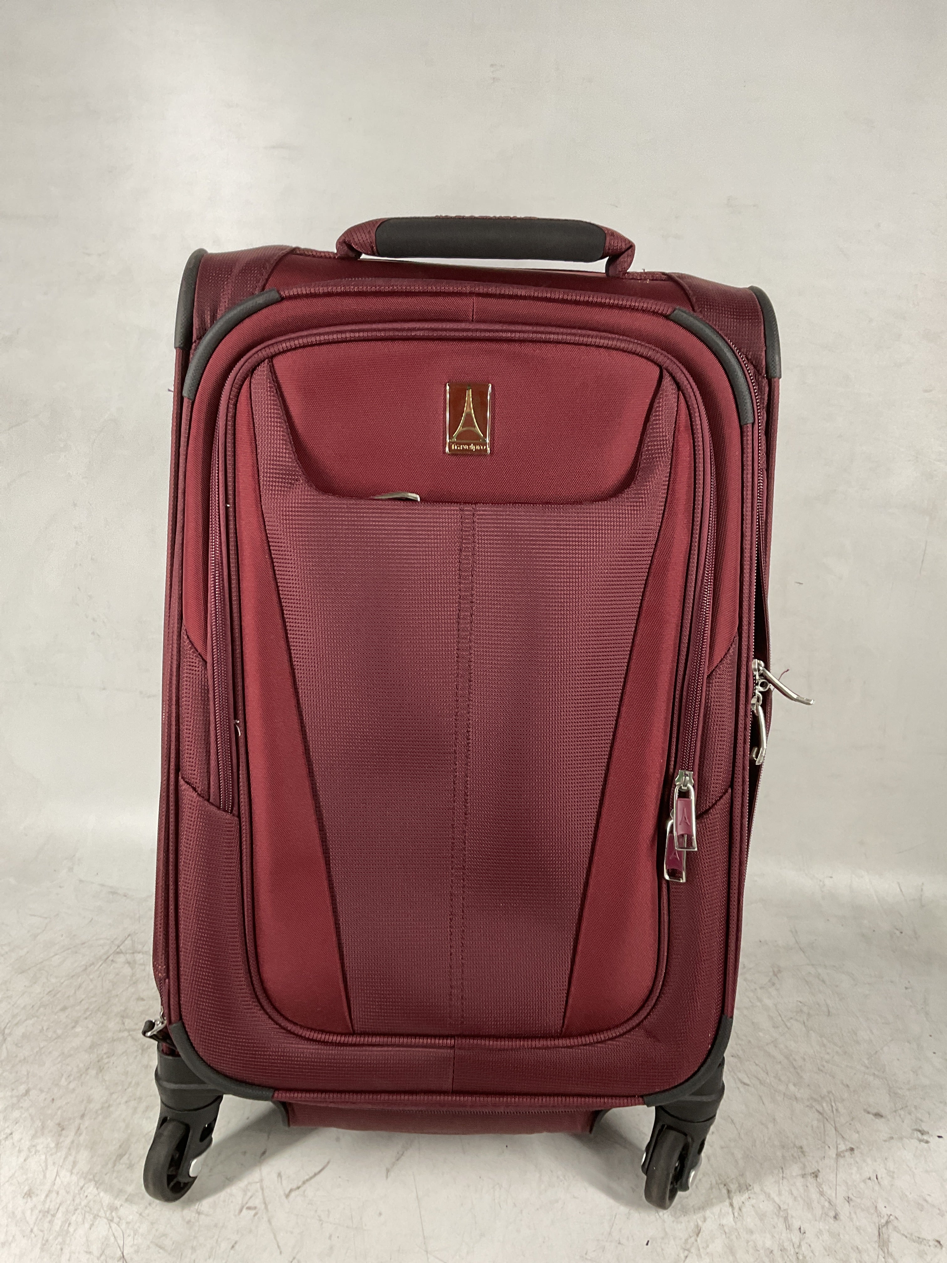 Travelpro Maxlite 5 Softside Expandable Luggage with 4 Spinner Wheels, Lightweight Suitcase, Men and Women ( Burgundy , Carry-on 21-Inch ) Burgundy Carry On 21 Inch U37