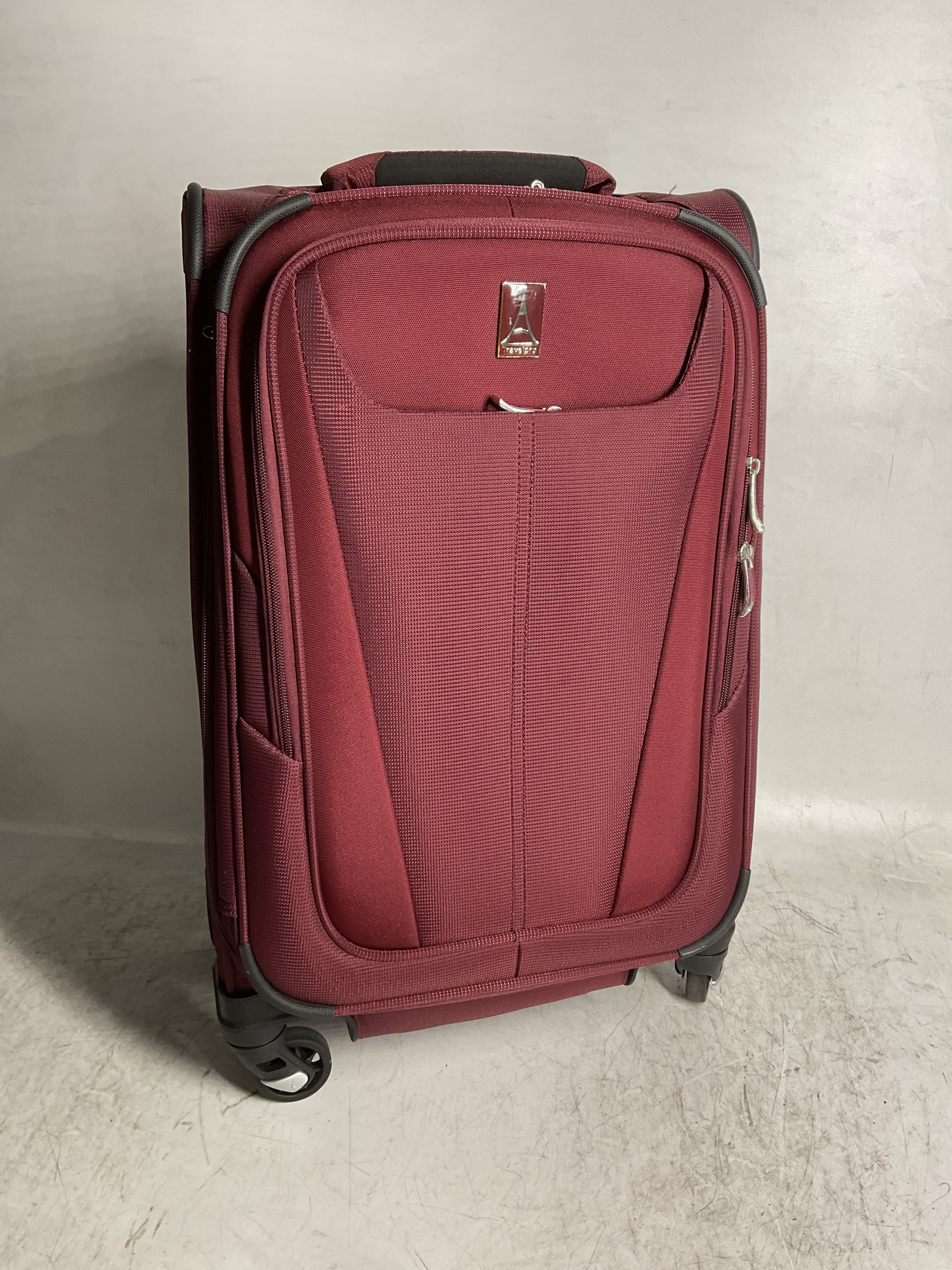 Travelpro Maxlite 5 Softside Expandable Luggage with 4 Spinner Wheels, Lightweight Suitcase, Men and Women ( Burgundy , Carry-on 21-Inch ) Burgundy Carry On 21 Inch U38