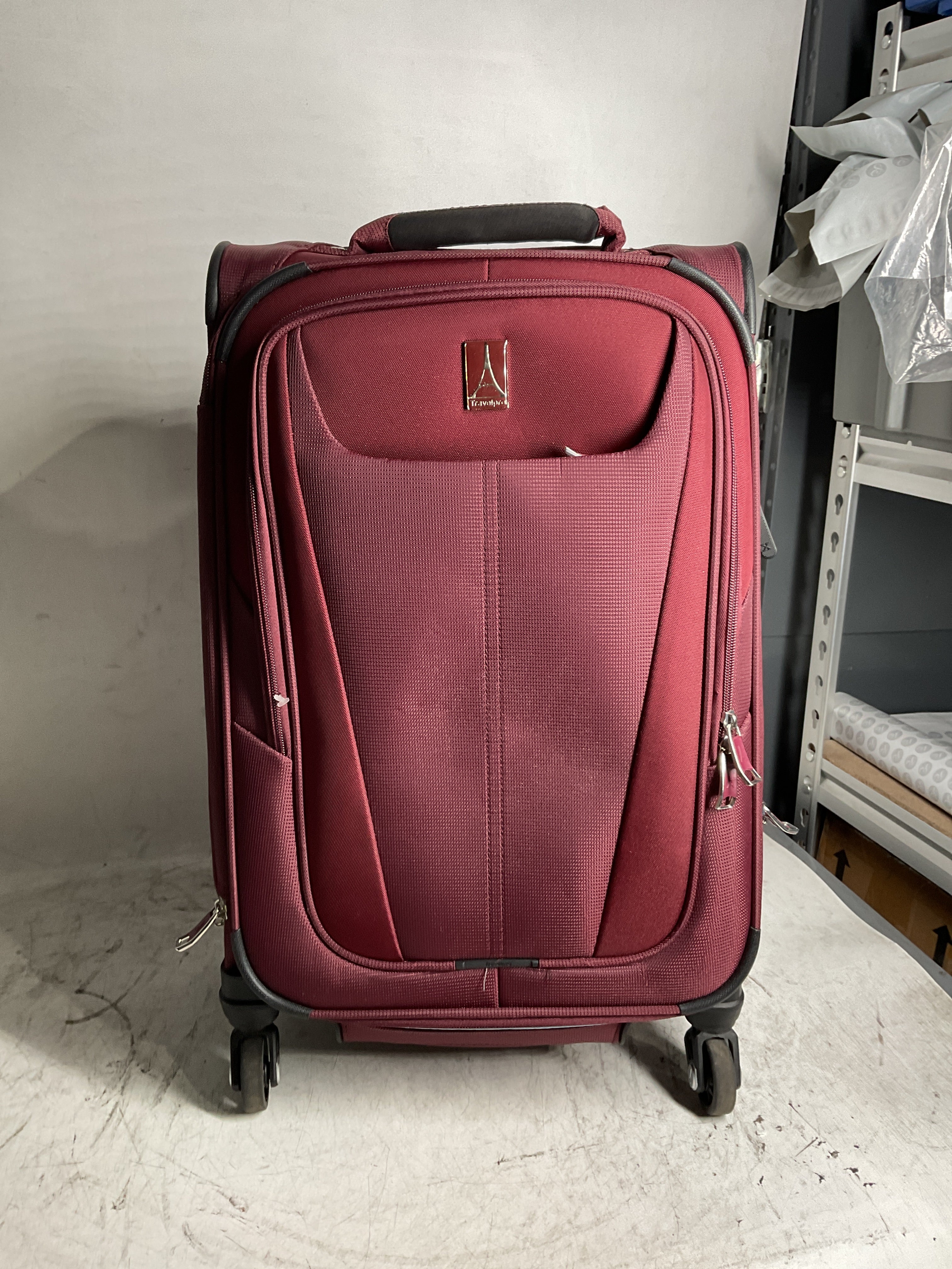 Travelpro Maxlite 5 Softside Expandable Luggage with 4 Spinner Wheels, Lightweight Suitcase, Men and Women ( Burgundy , Carry-on 21-Inch ) Burgundy Carry On 21 Inch U42