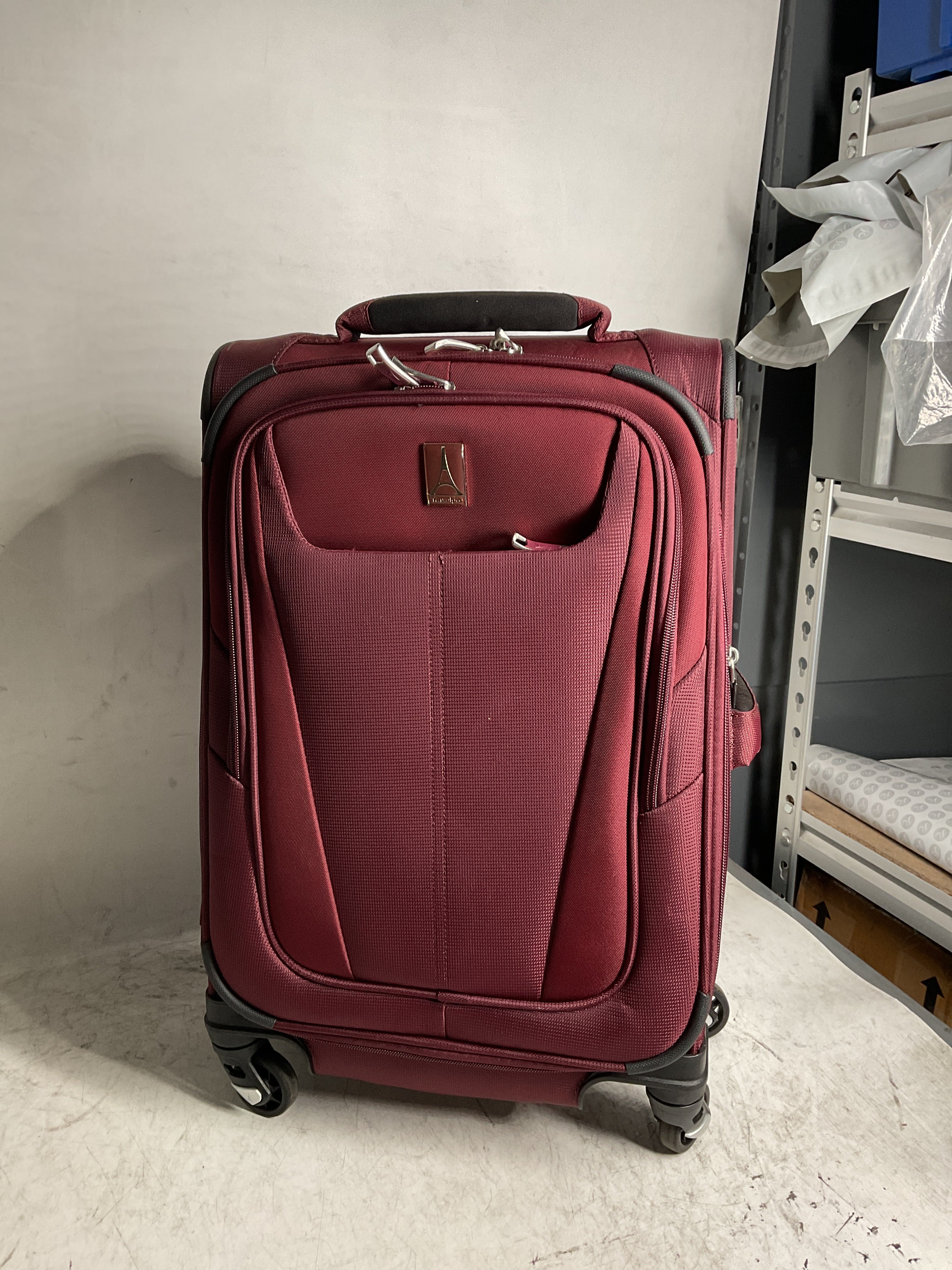 Travelpro Maxlite 5 Softside Expandable Luggage with 4 Spinner Wheels, Lightweight Suitcase, Men and Women ( Burgundy , Carry-on 21-Inch ) Burgundy Carry On 21 Inch U44
