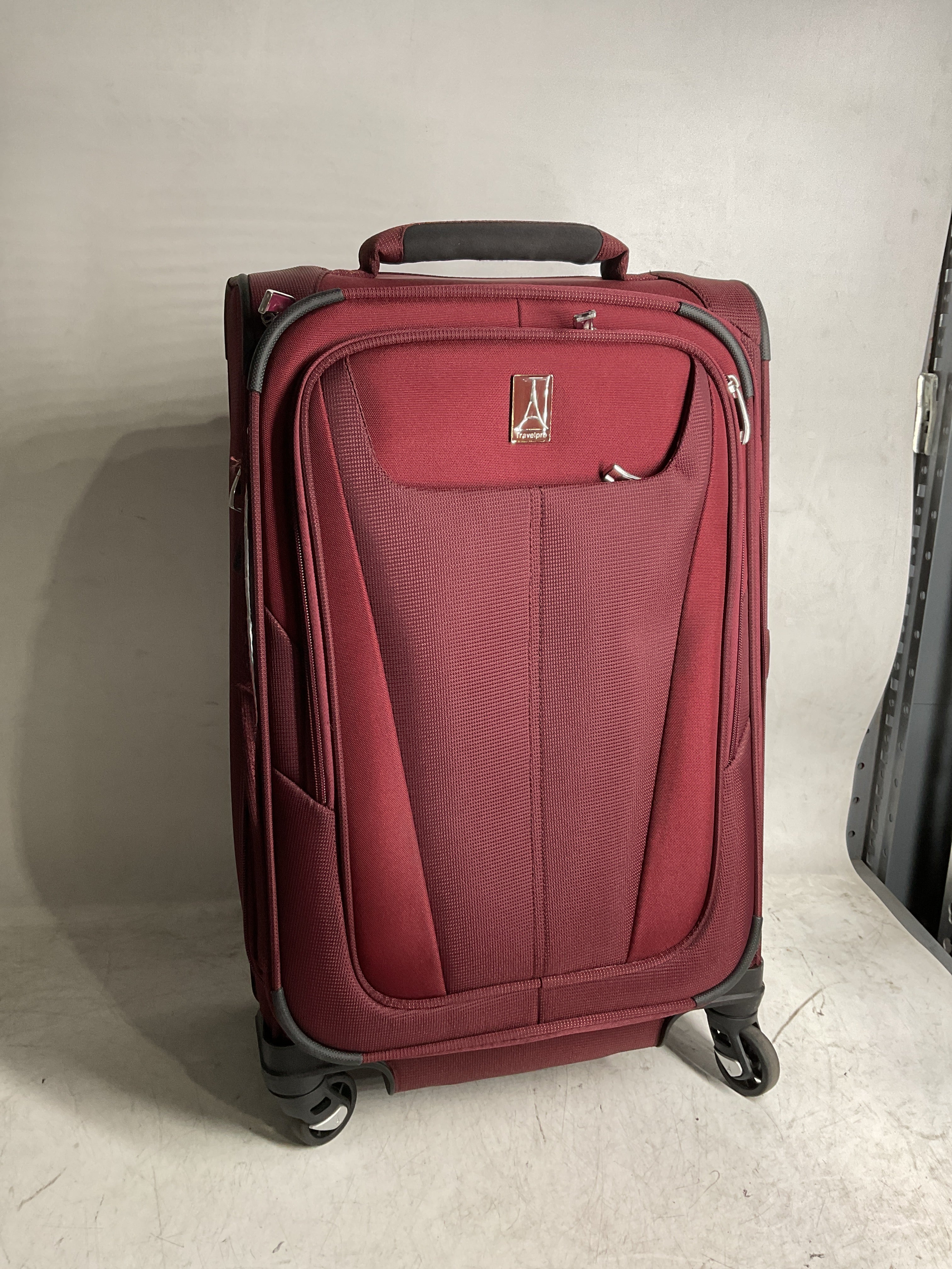 Travelpro Maxlite 5 Softside Expandable Luggage with 4 Spinner Wheels, Lightweight Suitcase, Men and Women ( Burgundy , Carry-on 21-Inch ) Burgundy Carry On 21 Inch U47