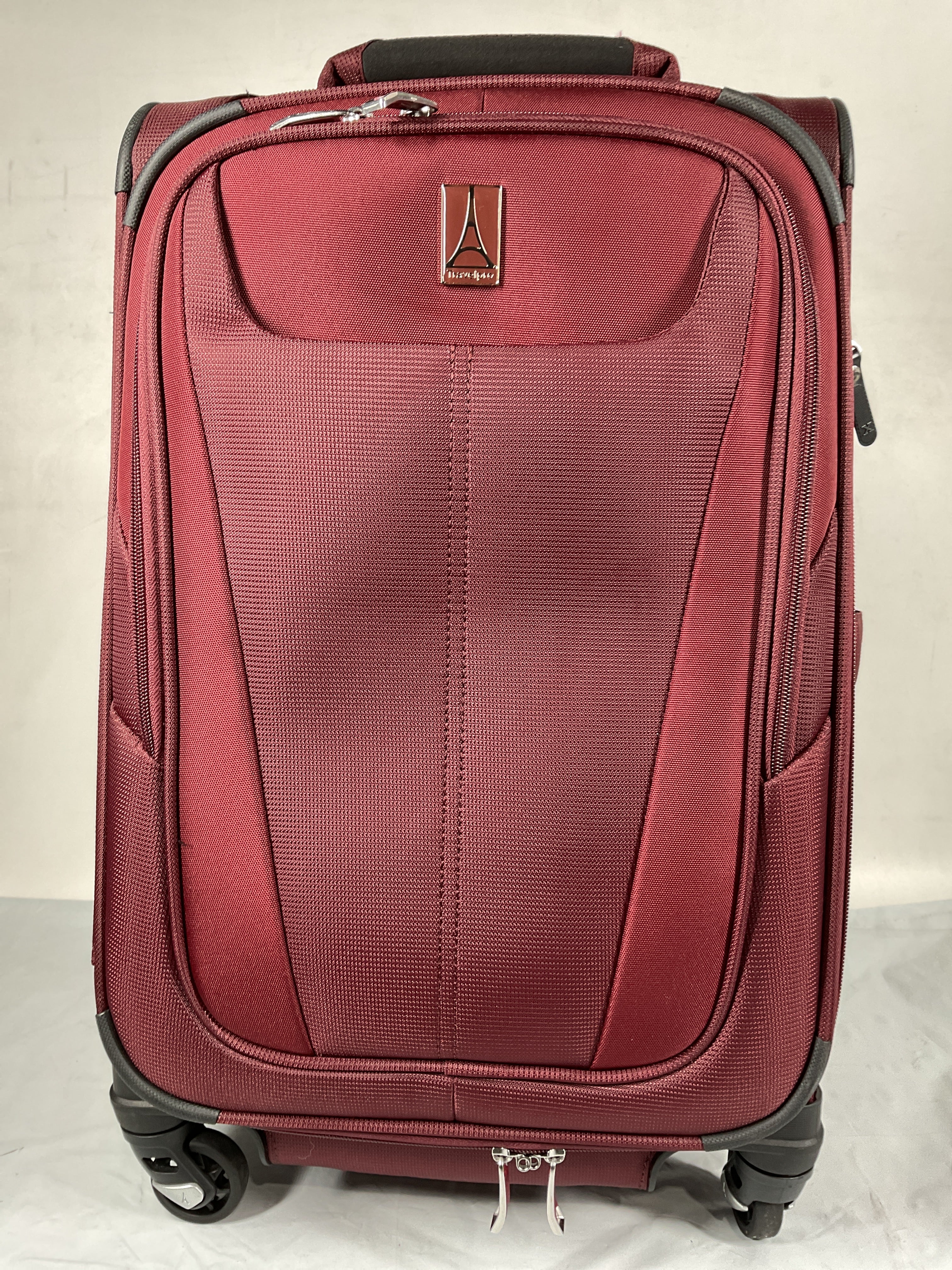 Travelpro Maxlite 5 Softside Expandable Luggage with 4 Spinner Wheels, Lightweight Suitcase, Men and Women ( Burgundy , Carry-on 21-Inch ) Burgundy Carry On 21 Inch U67