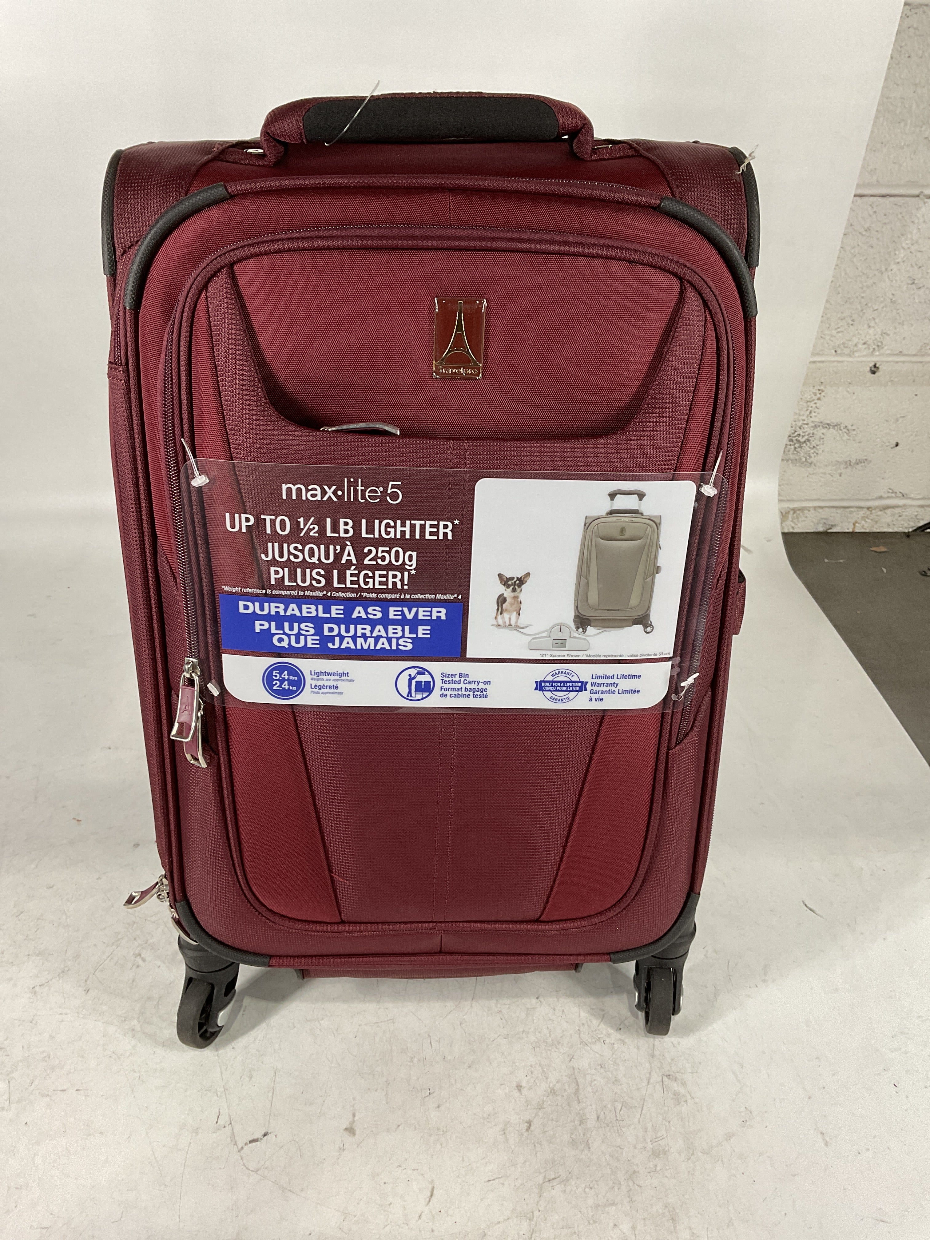Travelpro Maxlite 5 Softside Expandable Luggage with 4 Spinner Wheels, Lightweight Suitcase, Men and Women U7