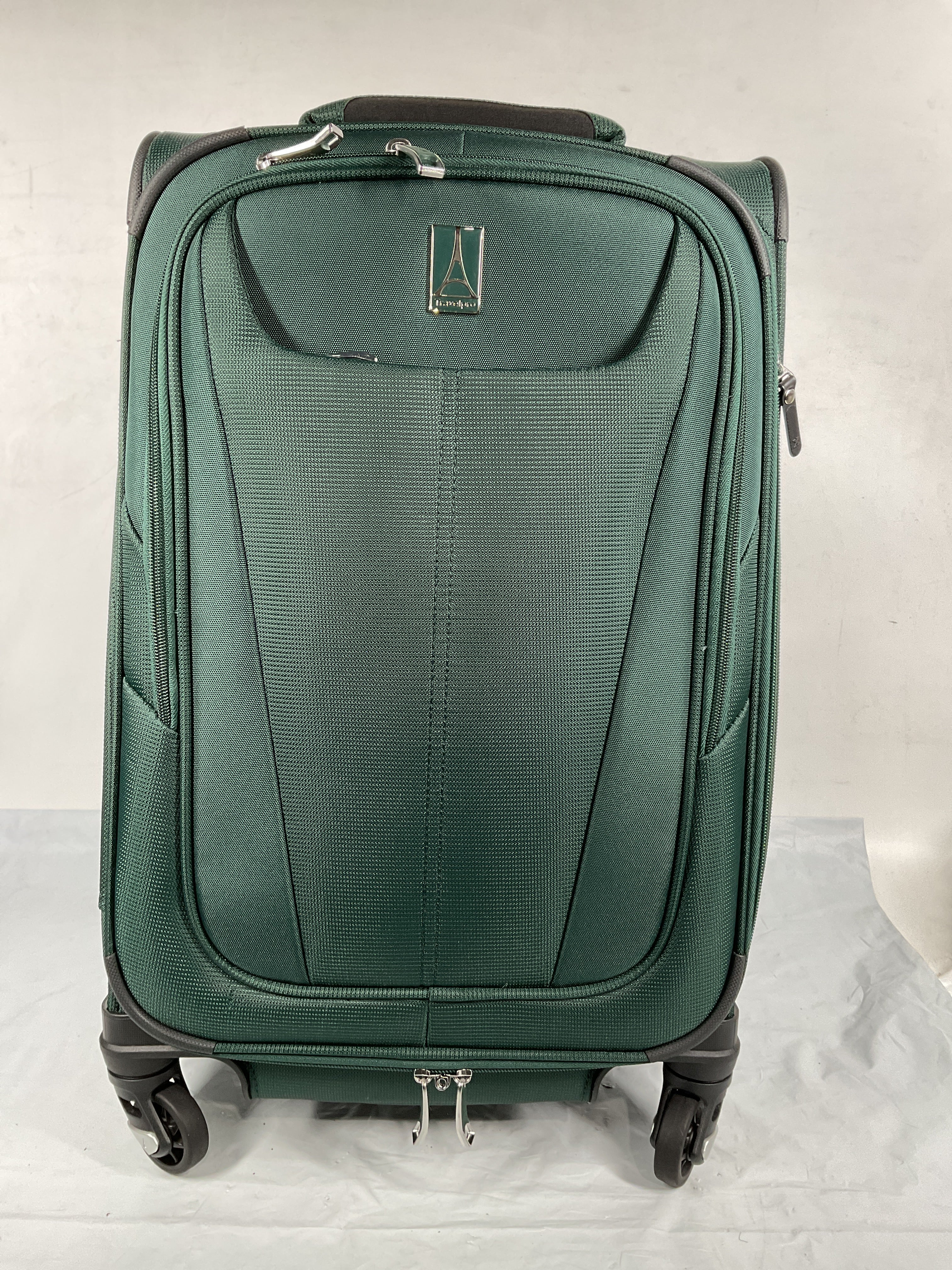 Travelpro Maxlite 5 Softside Expandable Luggage with 4 Spinner Wheels, Lightweight Suitcase, Men and Women ( Green Forest , Carry-on 21-Inch ) Green Forest Carry On 21 Inch U25