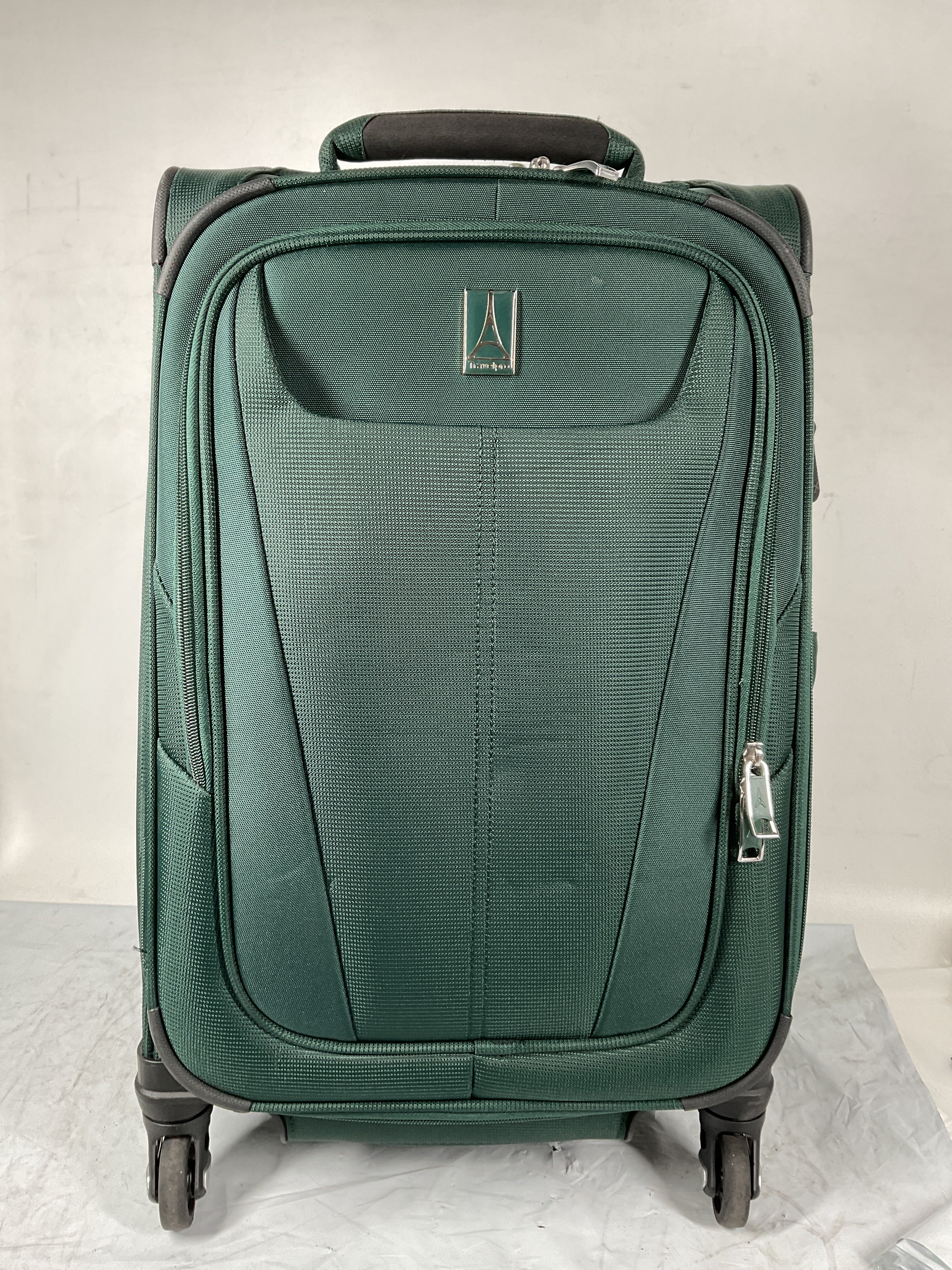 Travelpro Maxlite 5 Softside Expandable Luggage with 4 Spinner Wheels, Lightweight Suitcase, Men and Women ( Green Forest , Carry-on 21-Inch ) Green Forest Carry On 21 Inch U28
